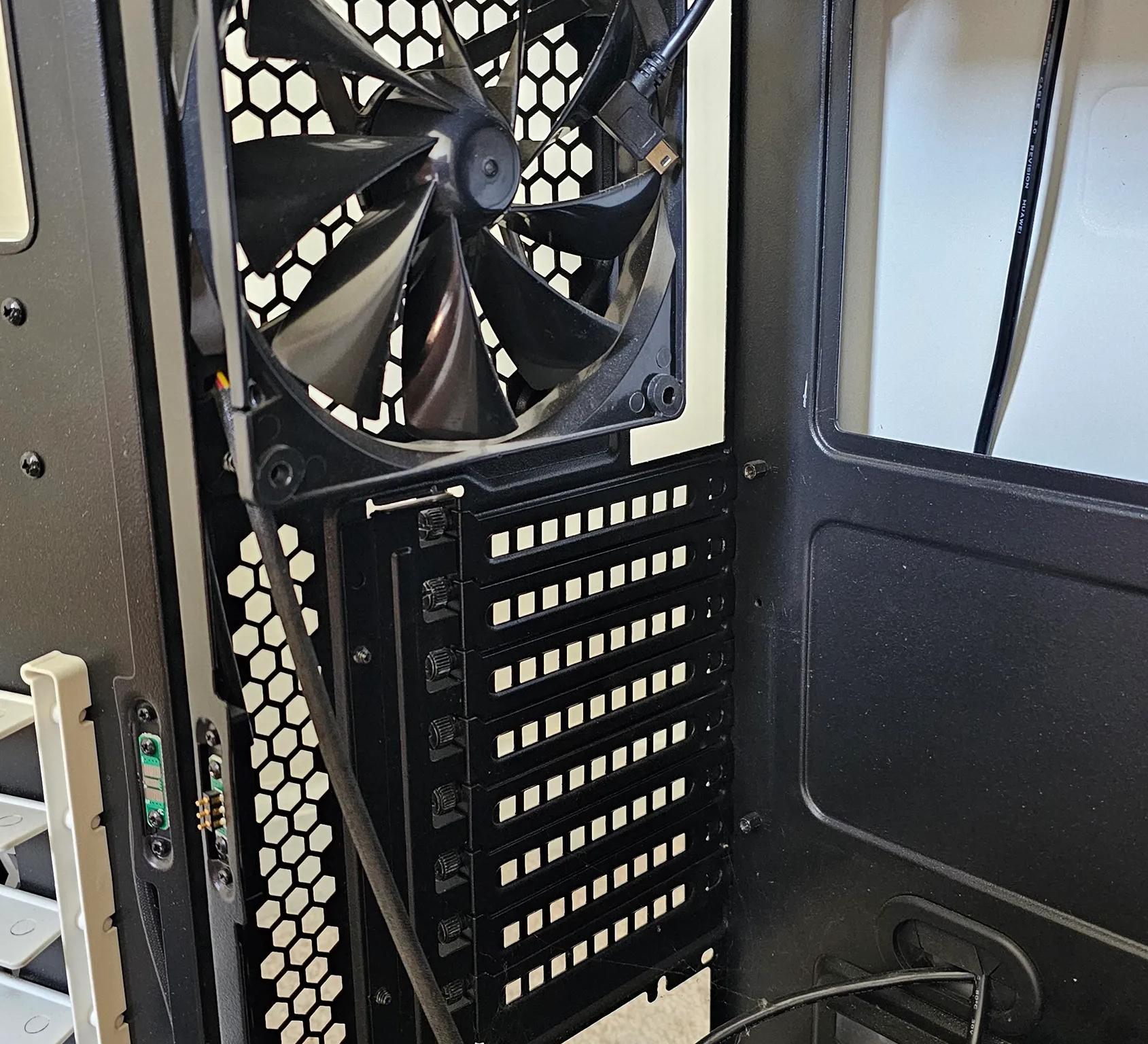 Thermaltake Level 10 GT Snow Edition