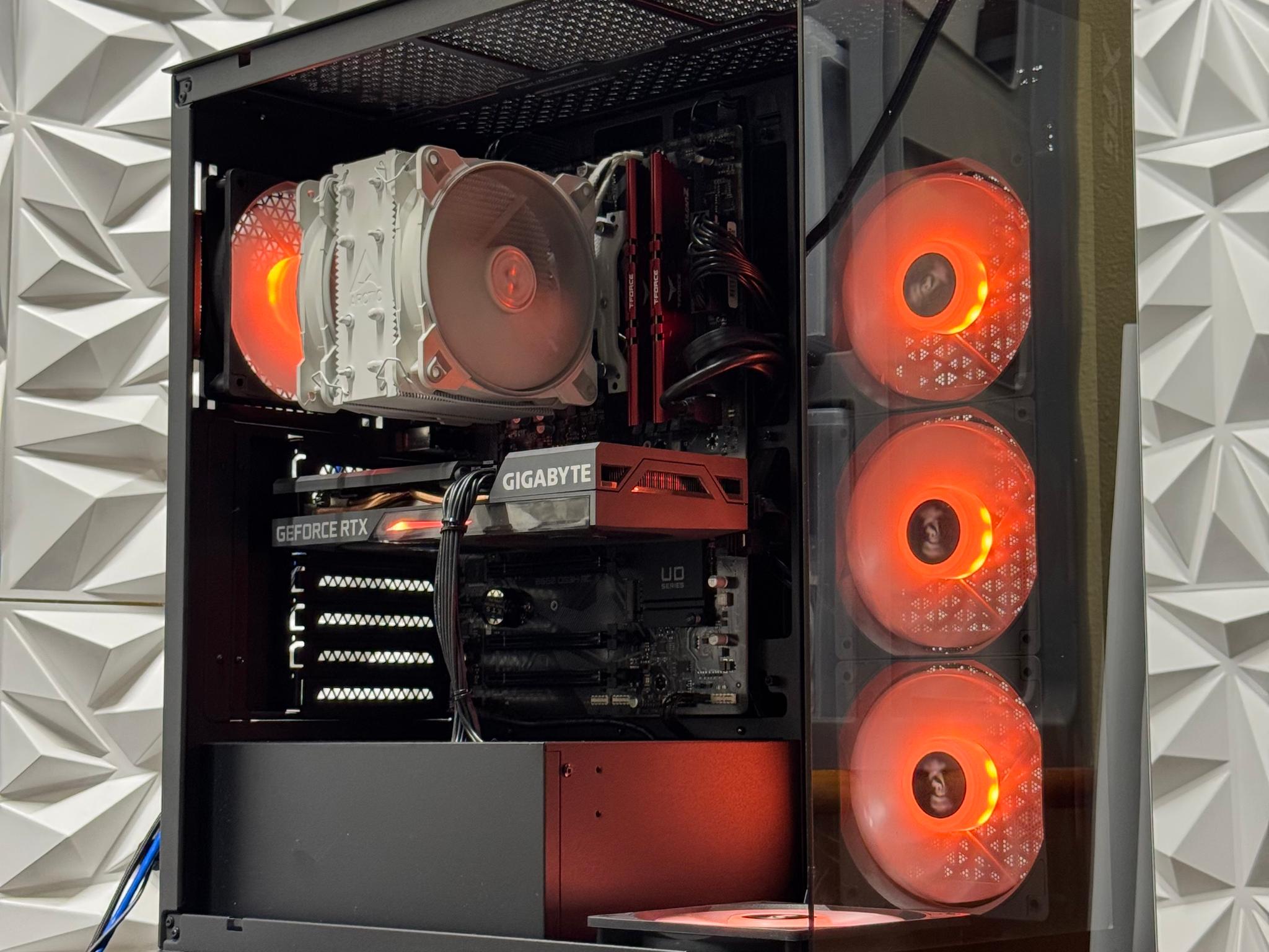 i7-11700F / RTX 3060 Ti / 32GB Ram / 256GB SSD + 2TB HDD / 600w power supply
