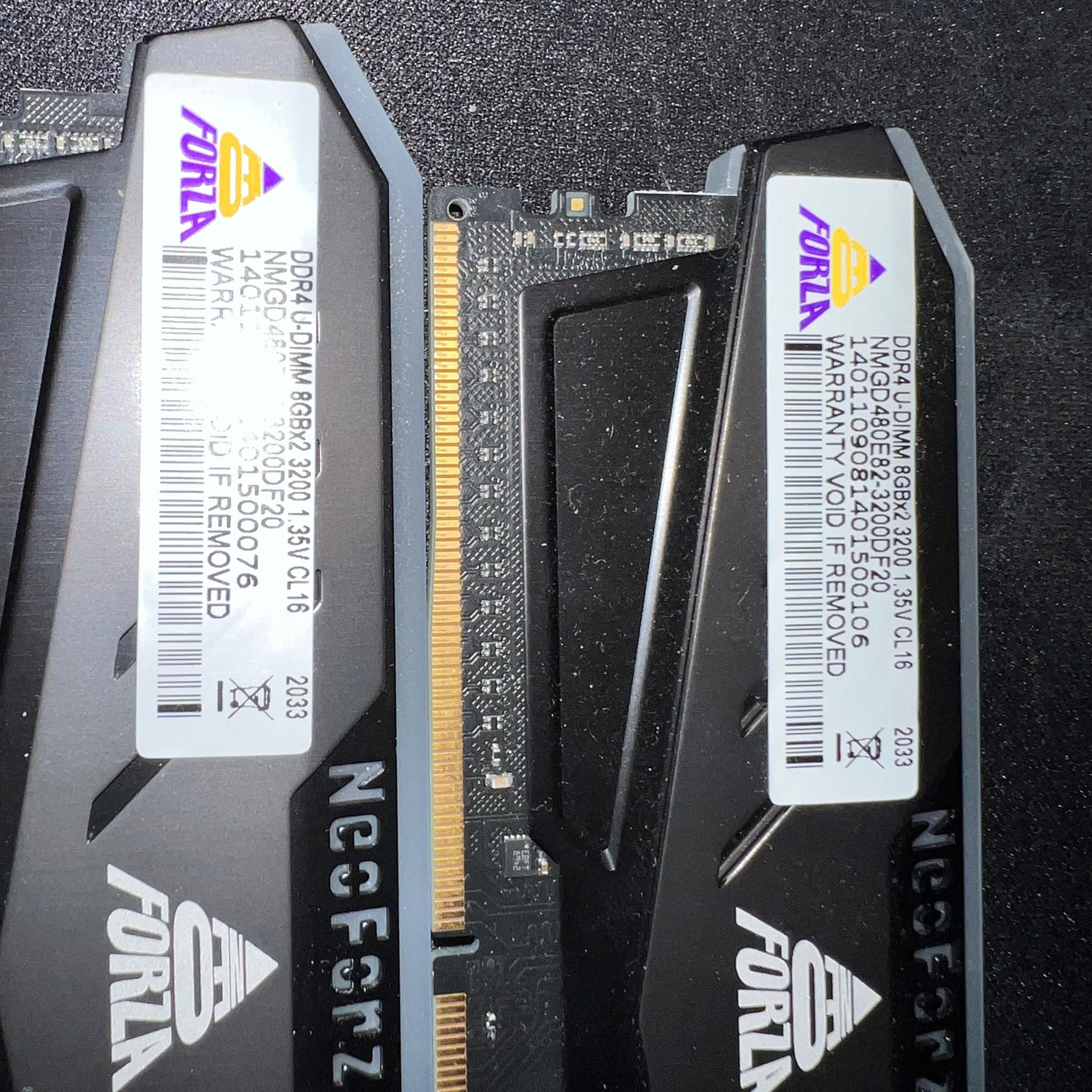Neo Ferza 2x8 DDR4 3200mhz