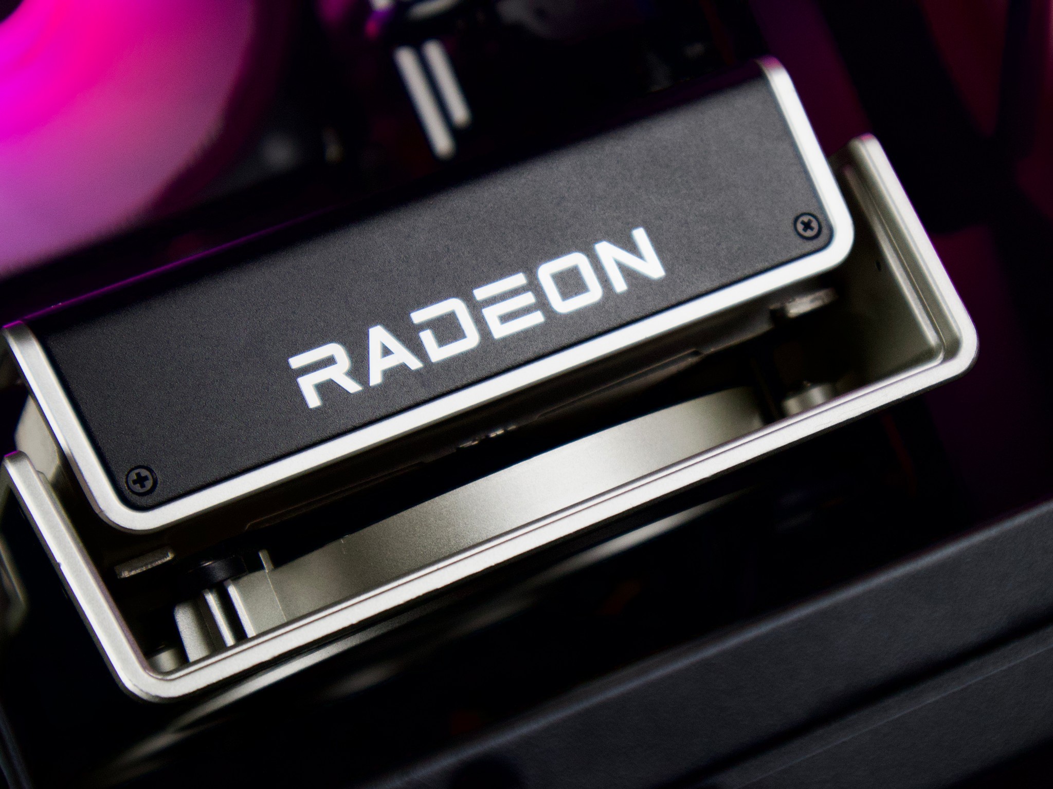 💜 🖤💜 RX 6700 XT ⚫ Ryzen 5 5600 🟣 32GB RAM ⚫ 1TB NVMe