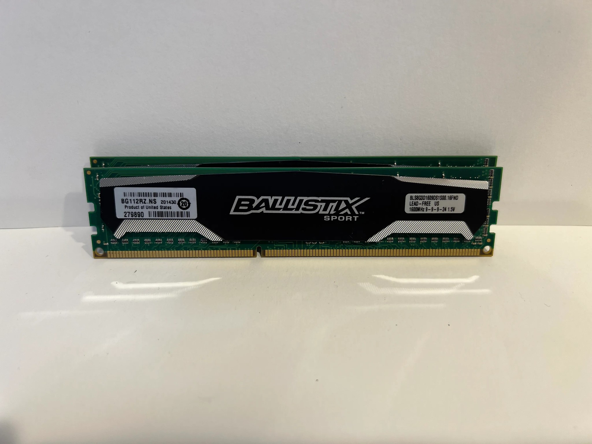 16GB (2x8 GB) DDR3 RAM - Ballistix Sport RAM - 1600 MHz