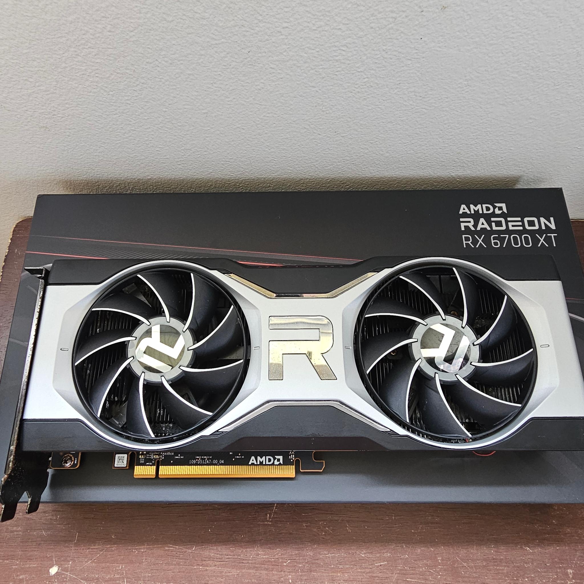 AMD RX 6700XT Reference