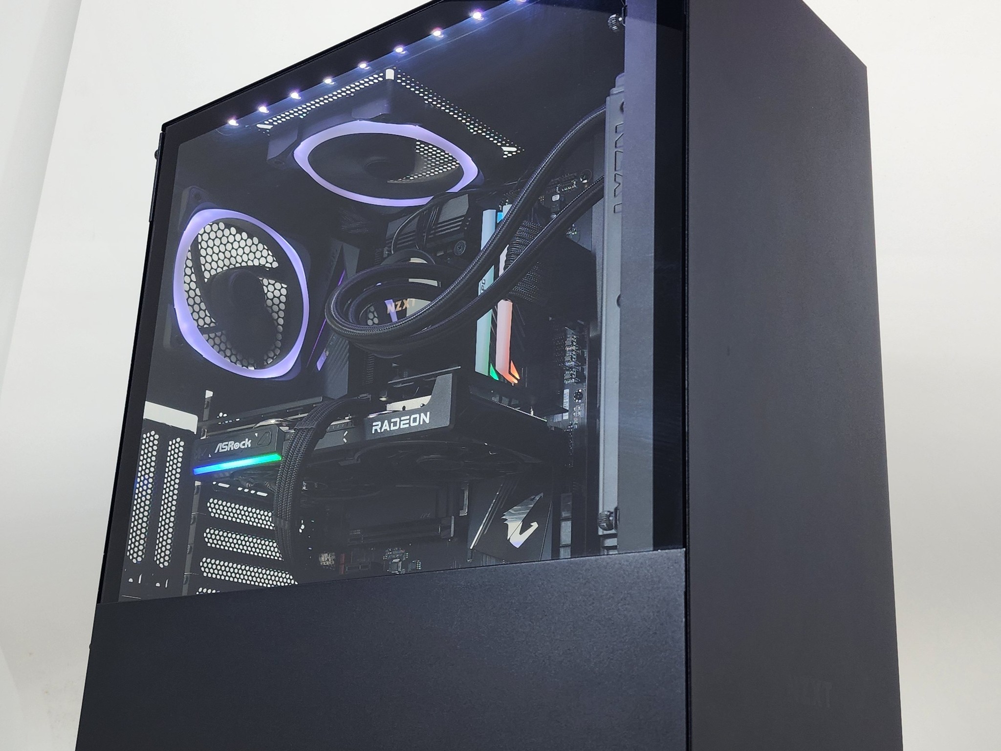 Gaming PC Ryzen 5 5600X 16GB RAM 500GB SSD RX 9060 8GB Windows 11 Computer