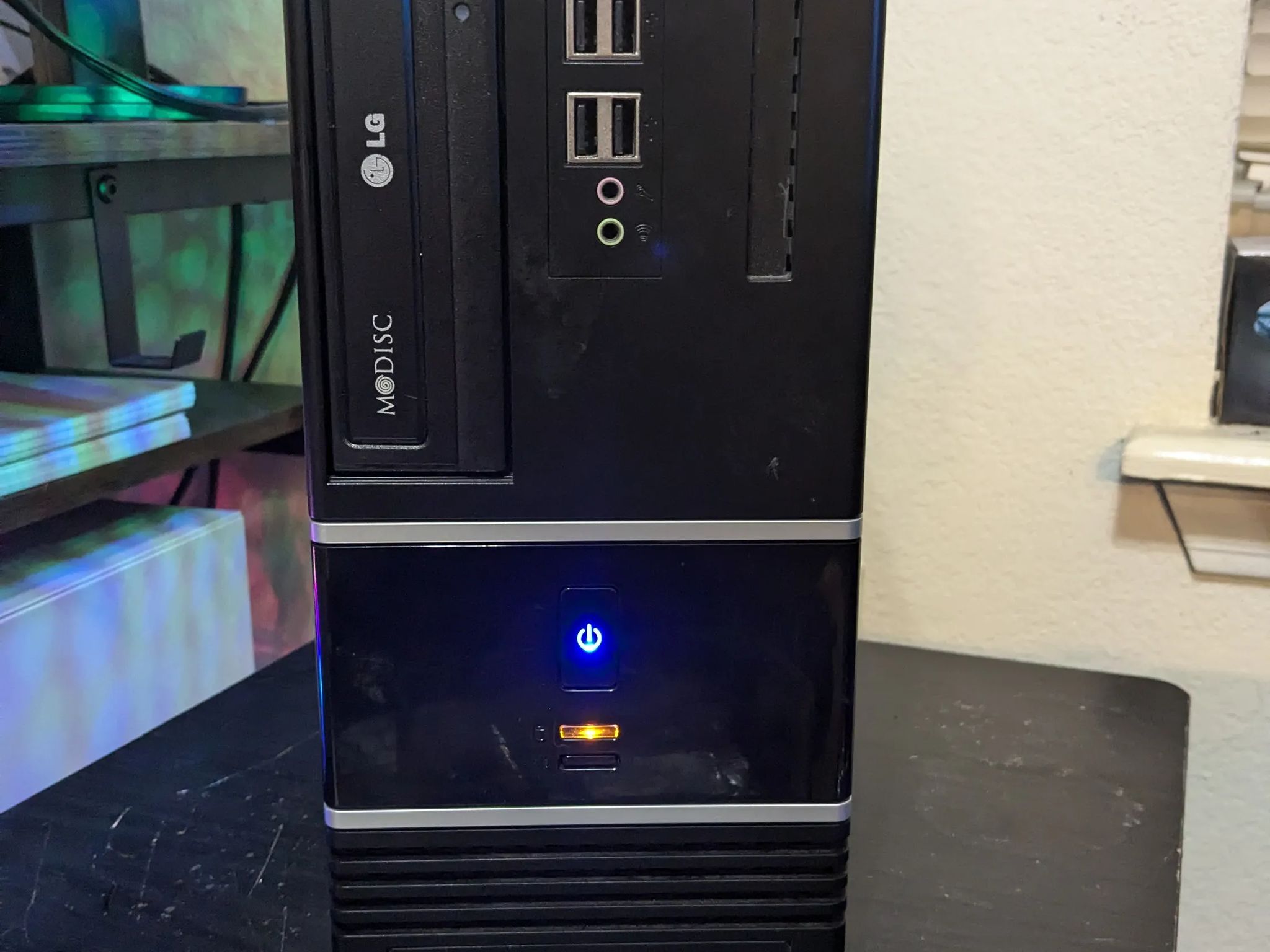 Budget Custom SFF - i5-2400, 16GB RAM, Quadro K2200 4GB (GTX 750 TI), 400GB SSD, Win10, Wifi, RGB