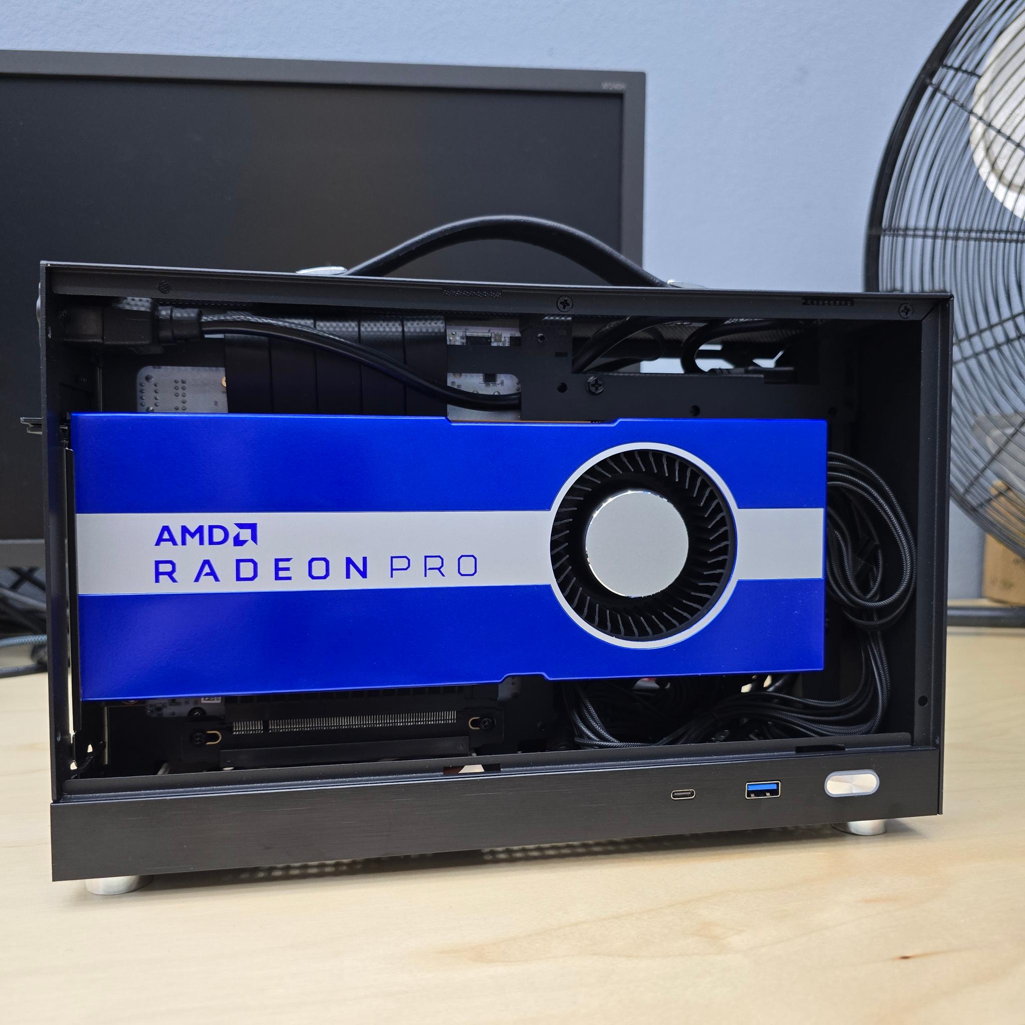 AMD Radeon Pro W5700 8GB