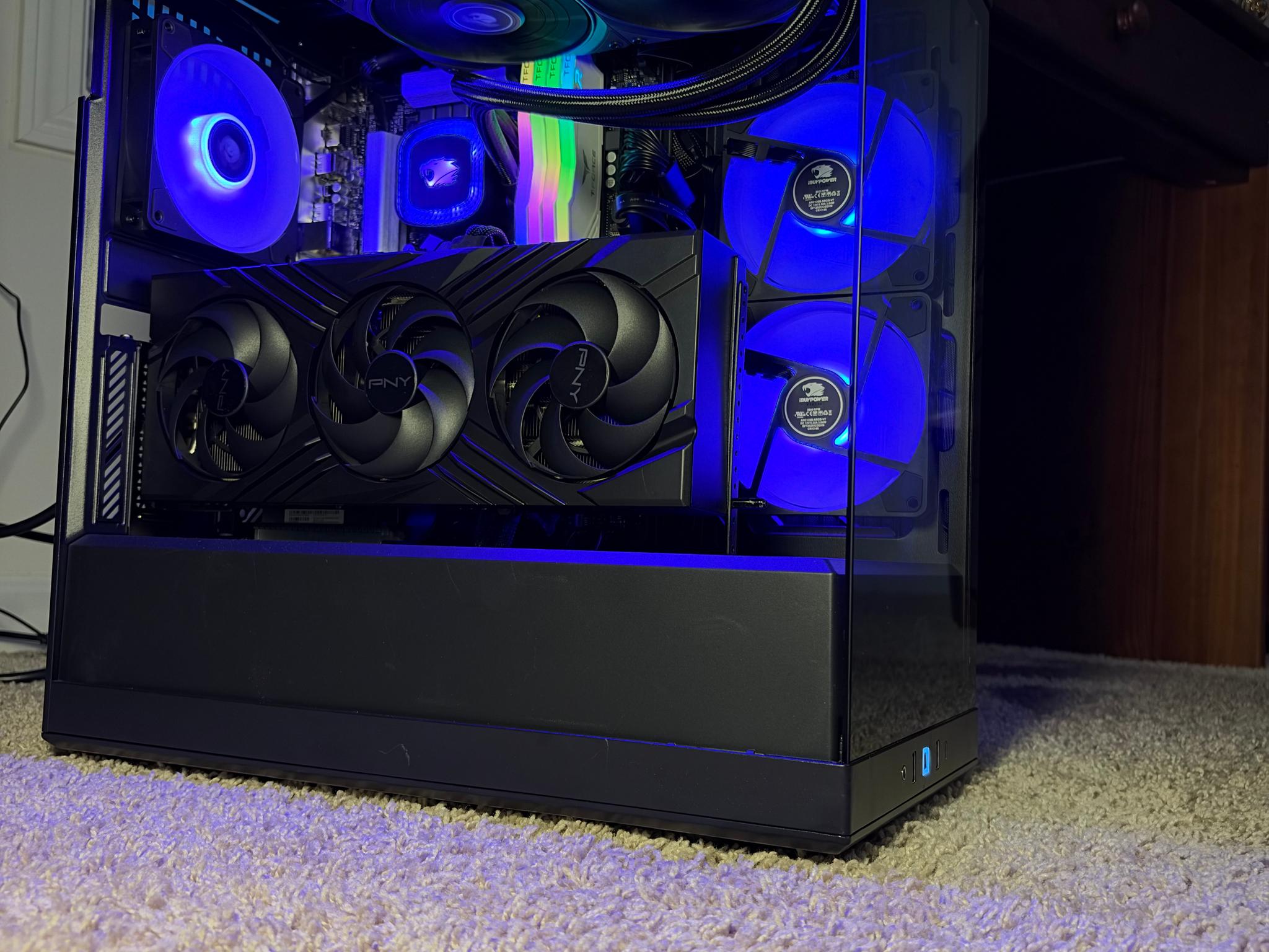 iBUYPOWER Y40 Gaming Desktop 13th Gen Intel Core i9-13900KF, GeForce RTX 4080, used (like new)