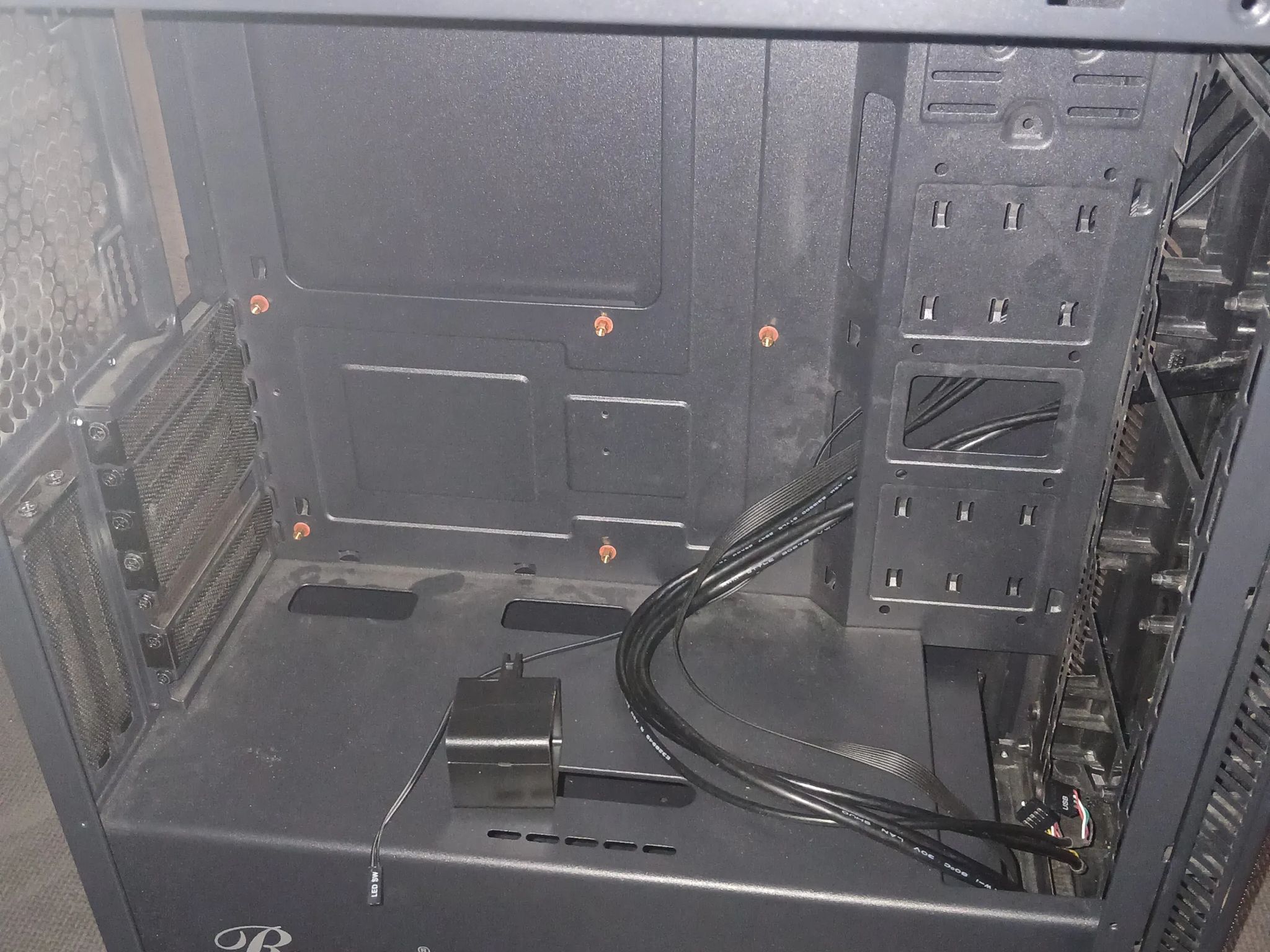 Rosewill ATX Mid Tower Gaming PC Computer Case Spectra D100
