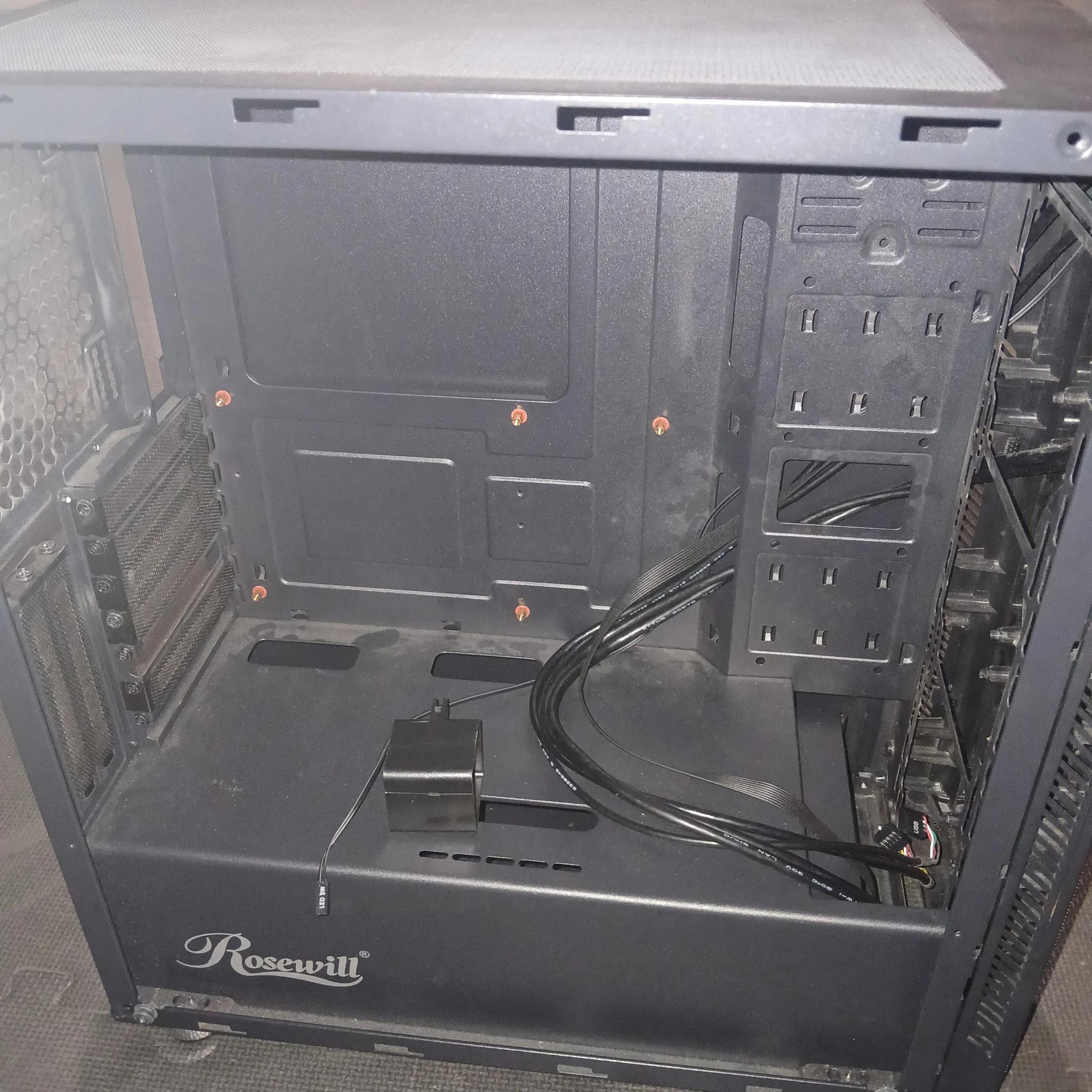 Rosewill ATX Mid Tower Gaming PC Computer Case Spectra D100
