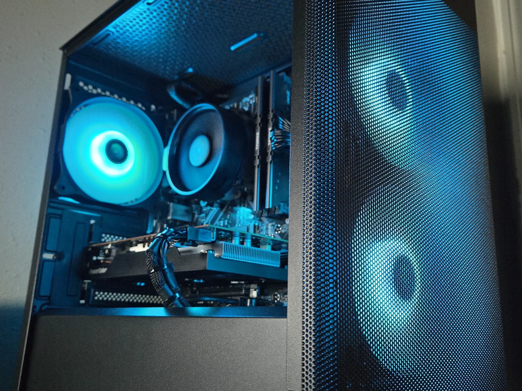 🖥️ 1080p Value King Gaming PC 👑 Ryzen 5 5500 + RX 6600