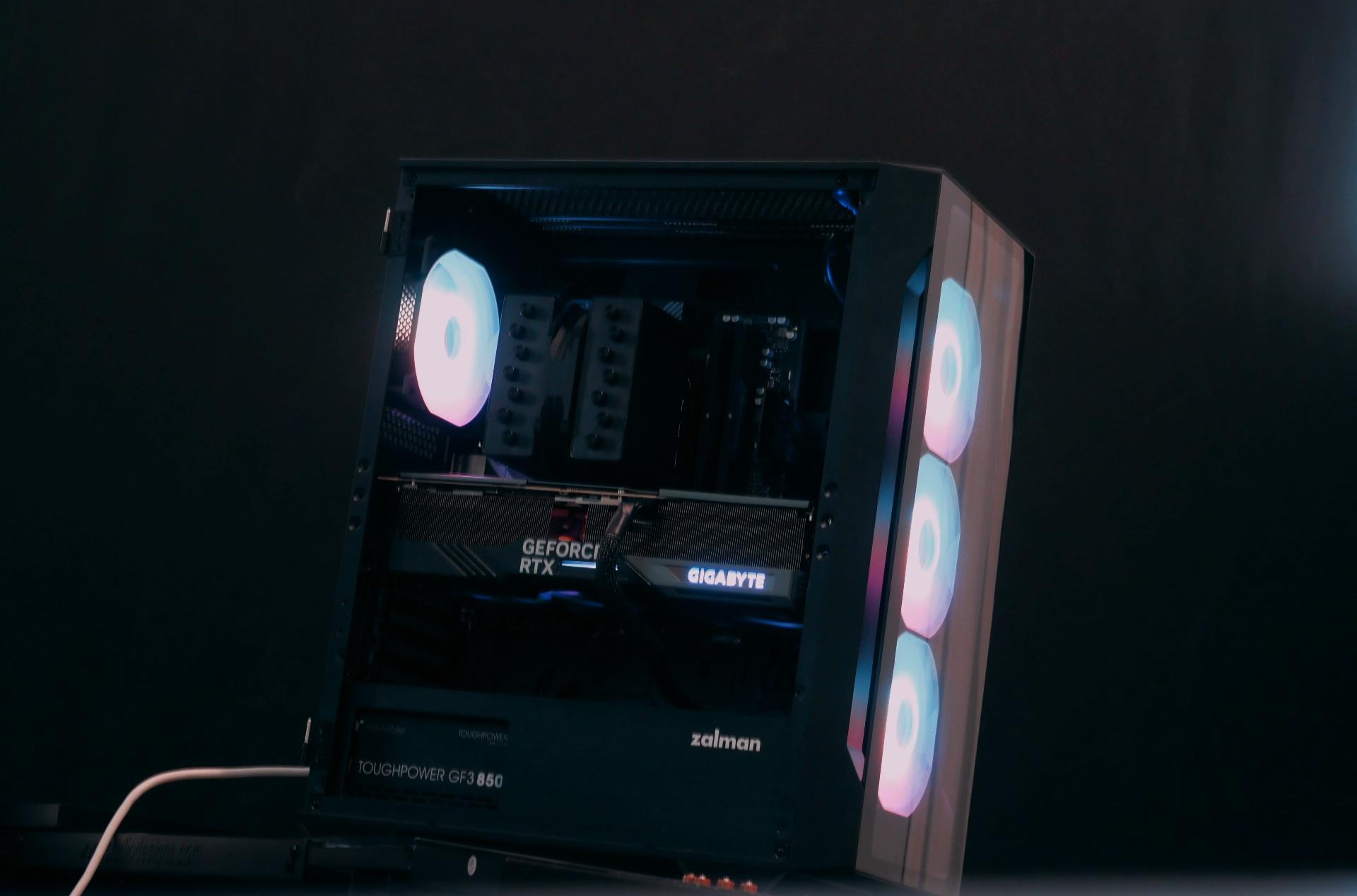 RTX 4090/ R9 7950X3D Gaming PC Computer