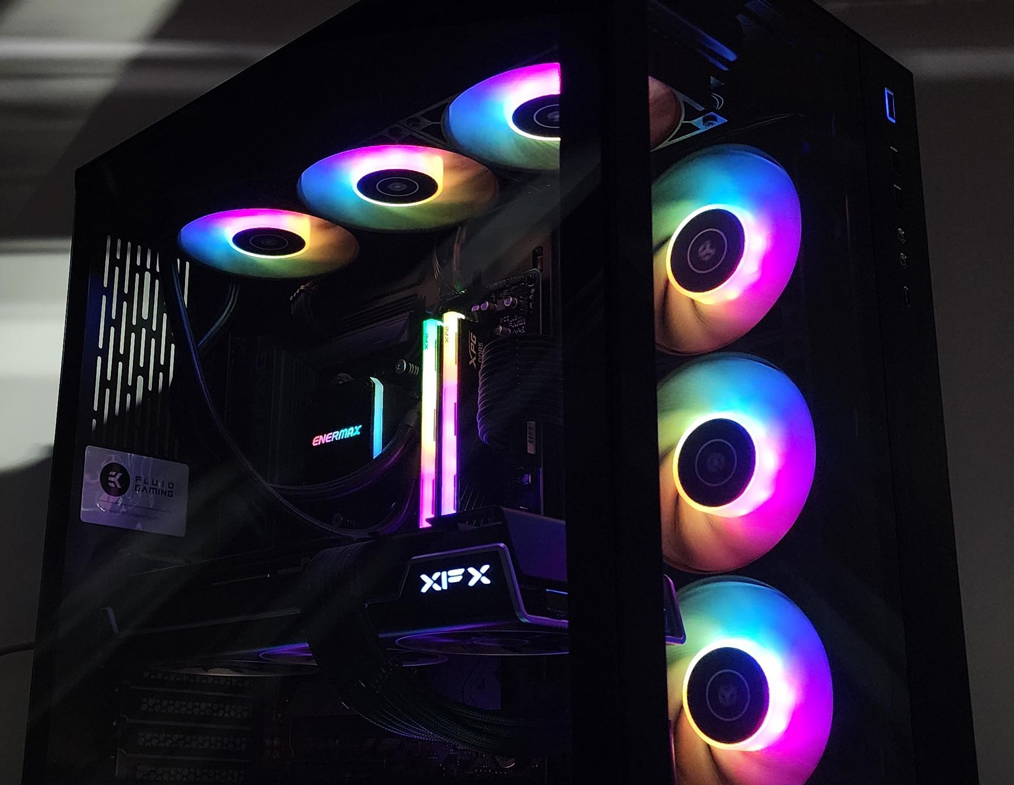 Gaming PC Ryzen 7 7800X3D 32GB RAM 2TB SSD RX 7900 XT 20GB Windows 11 Computer