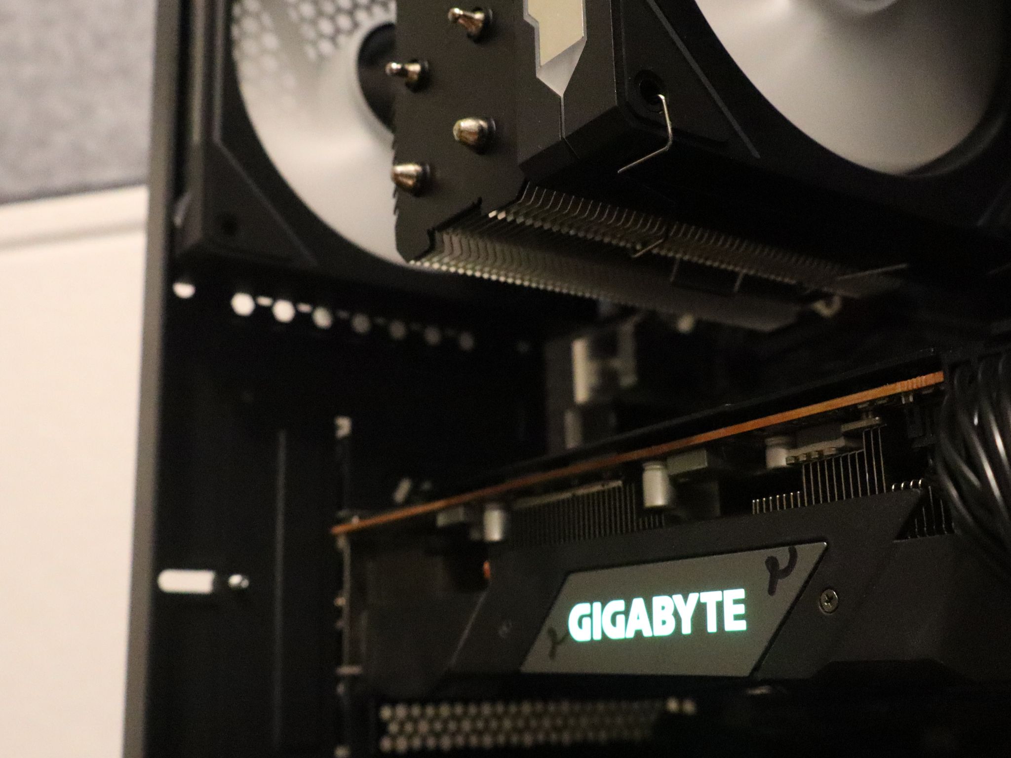 Gaming PC | RX 5700XT | Ryzen 5 5500 | 16gb Ram | 1 TB storage | windows 11 wifi & bluetooth