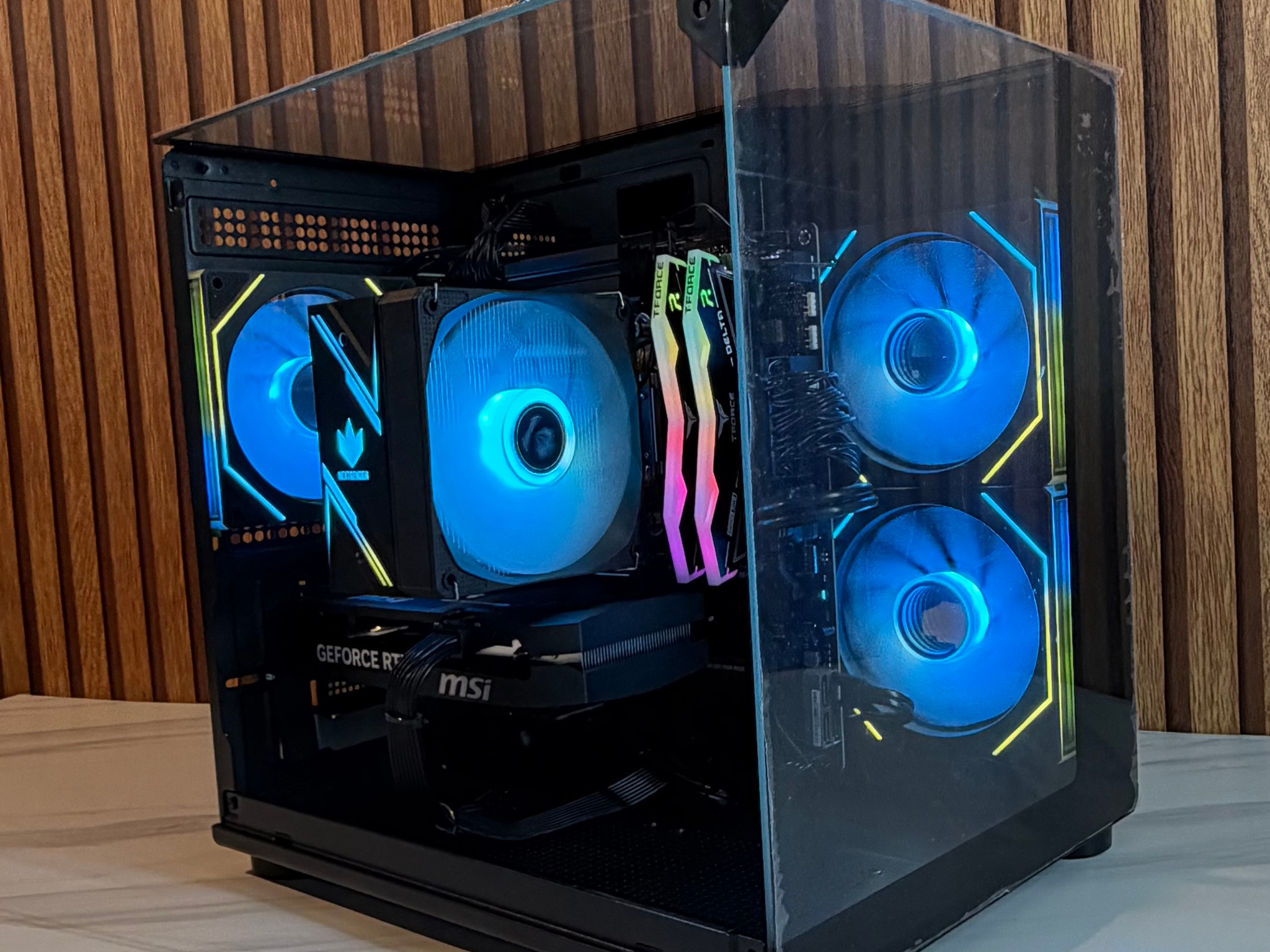 RTX 5060 | RYZEN 5 7600X | 16GB DDR5 | 1TB NVME | 650W