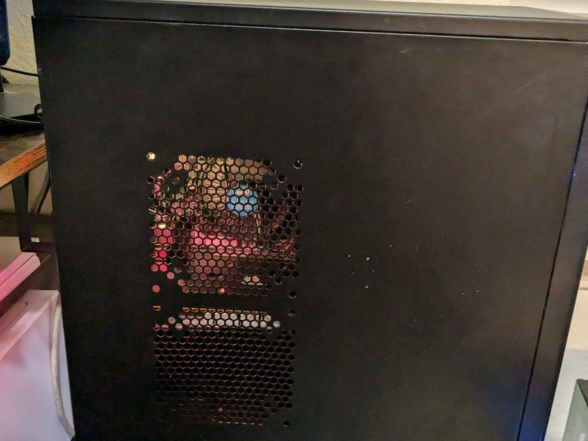 Very Demure, Very Mindful - i5-6500, RX 570 8GB, 16GB DDR4, 480GB SSD, Wifi, Win10, RGB