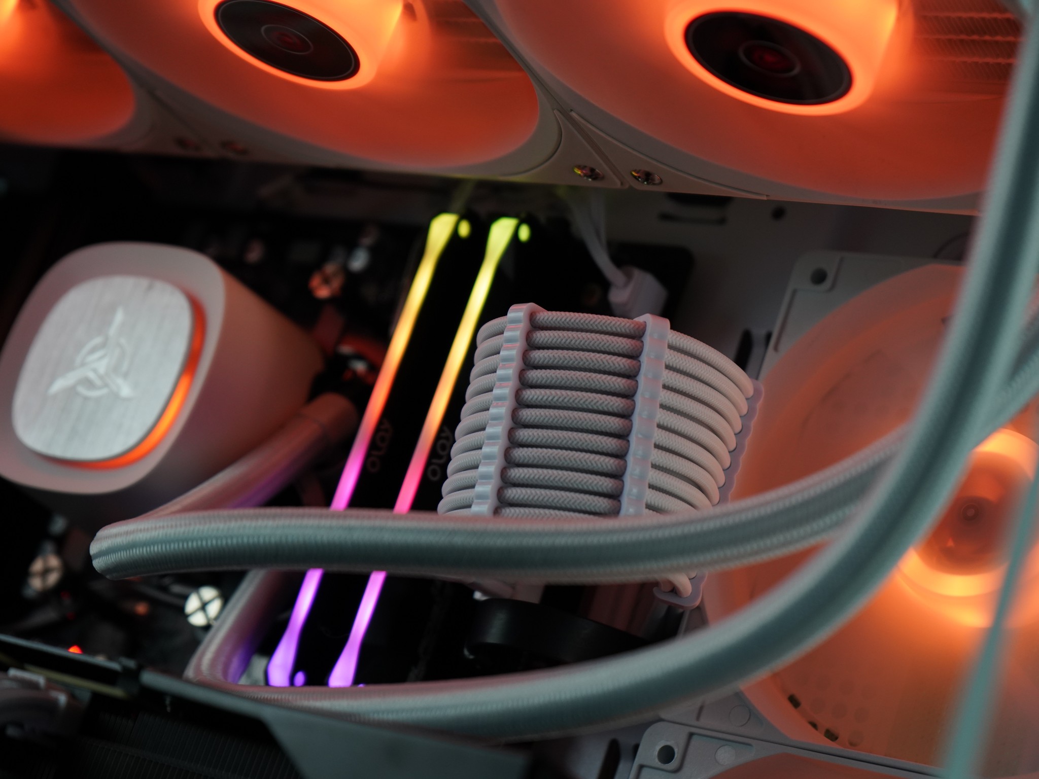 🤍✨💎 AETHERIS - RTX 4070TI | Ryzen 9 | 32GB DDR5 | 2TB M.2 NVME SSD 💎✨🤍