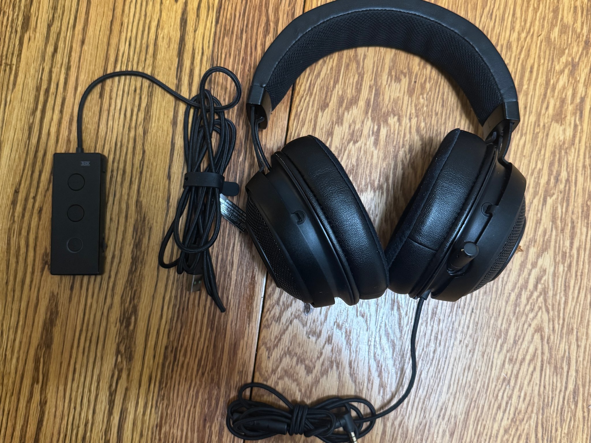 Razer Kraken Tournament Edition THX 7.1 Surround Sound Gaming Headset