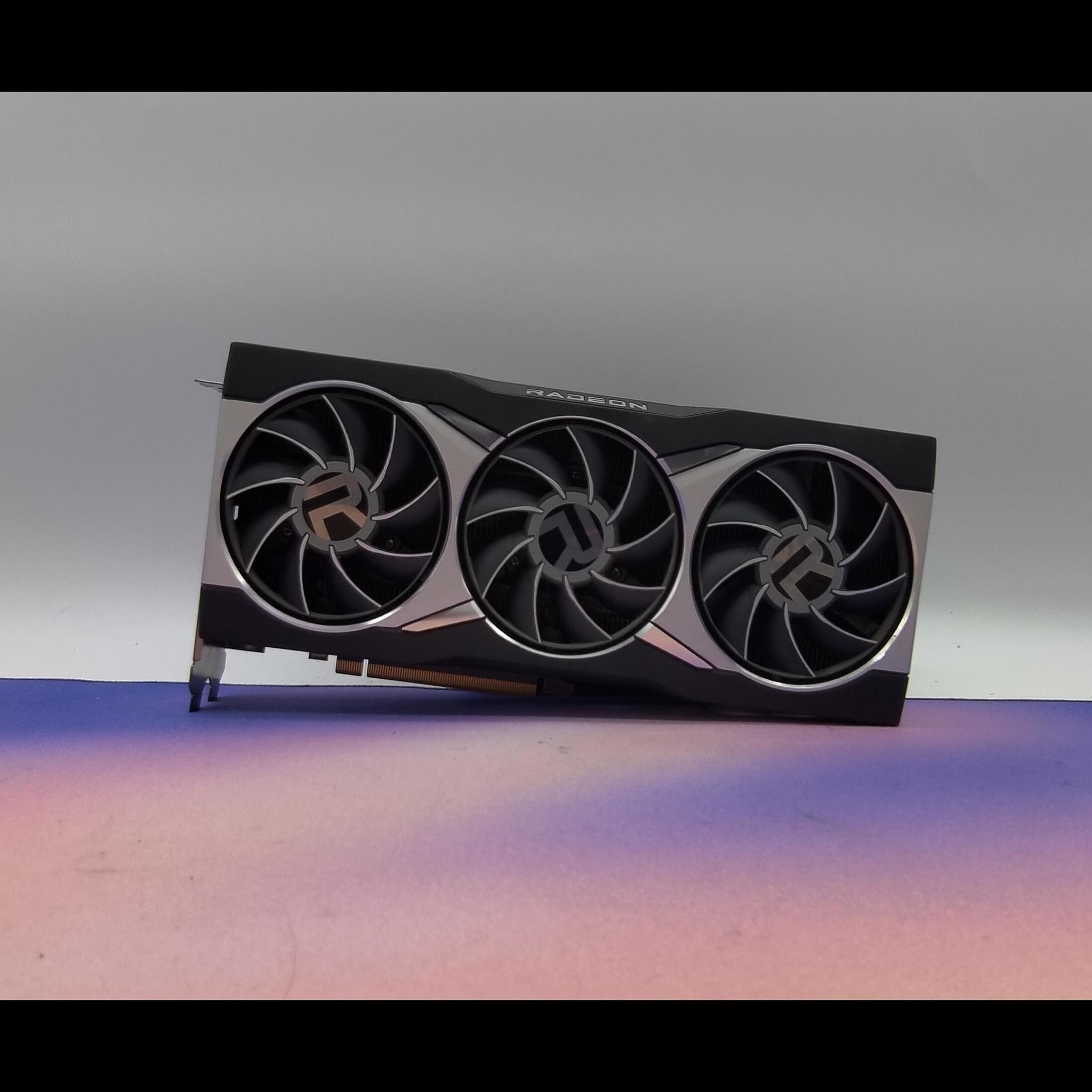 AMD RX 6800XT Reference