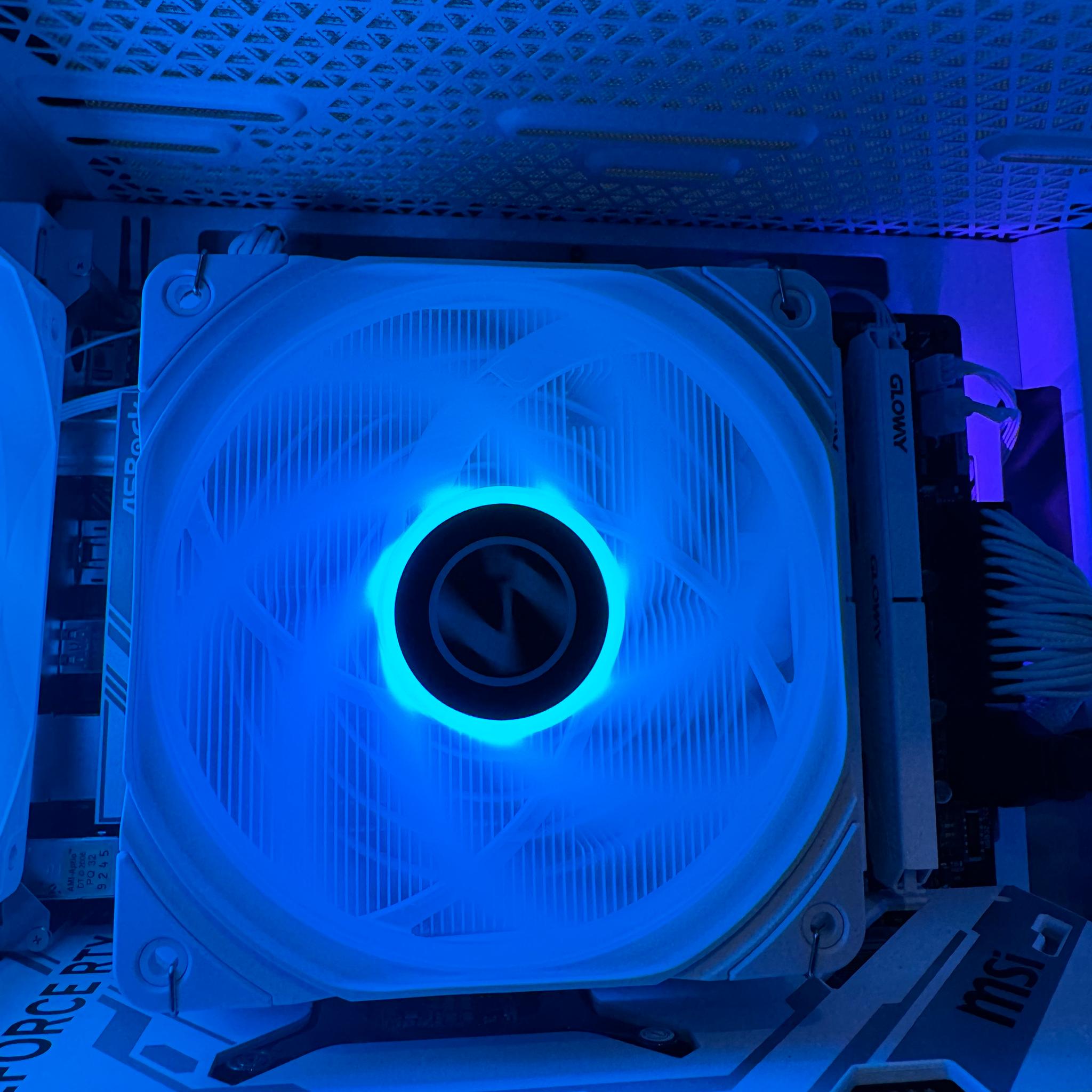 Clearance “Snow Wolf” Intel Core i5-12600KF, 4070 super, 32 gb DDR4, 1TB ssd, and 4TB Hd with WiFi