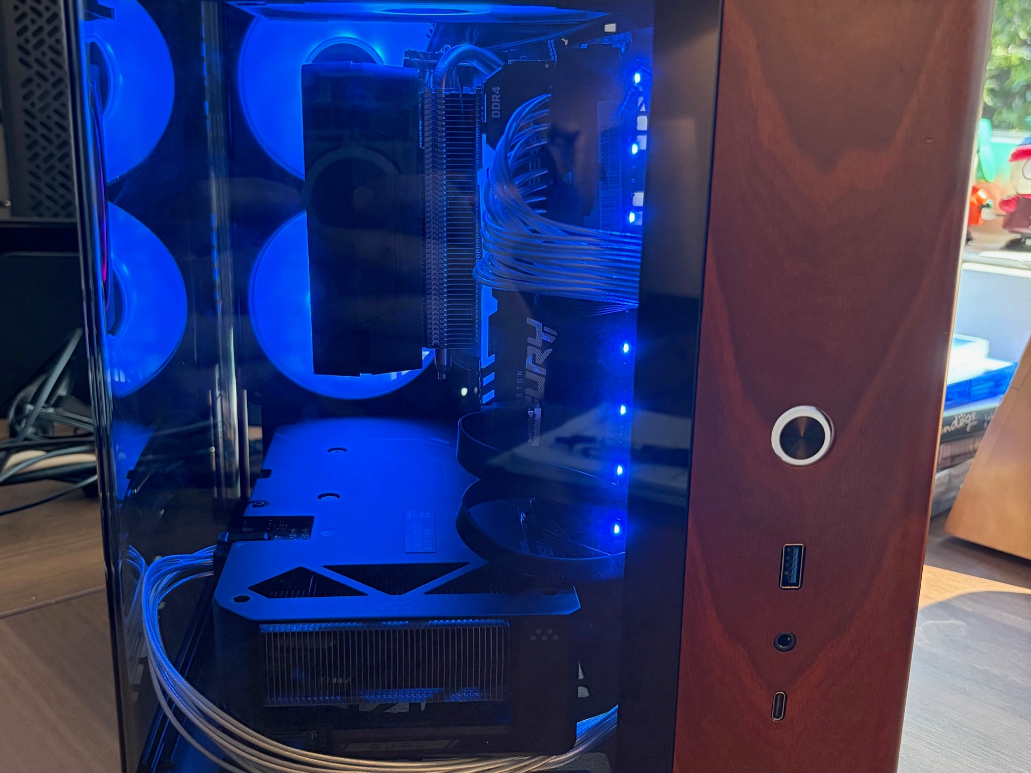 Powerful & Compact Gaming PC/Workstation: 5900x with 64GB RAM