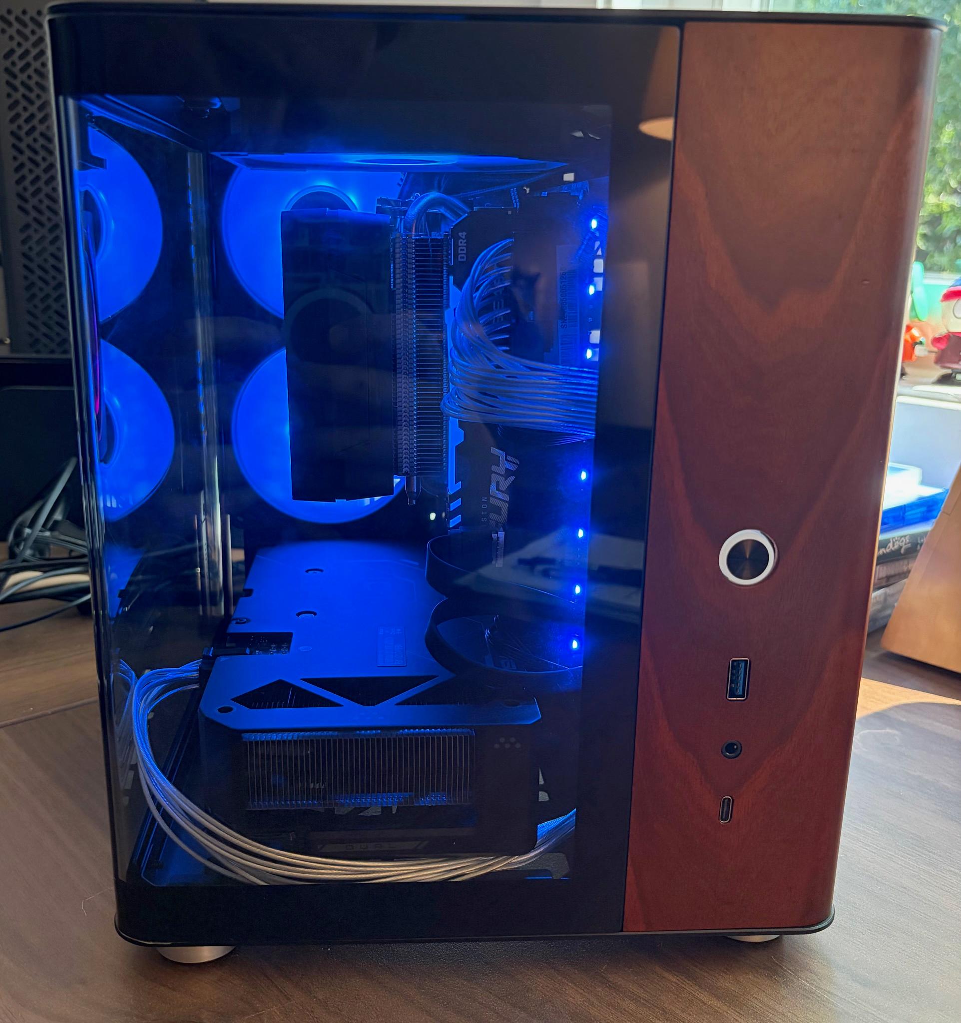 Powerful & Compact Gaming PC/Workstation: 5900x with 64GB RAM