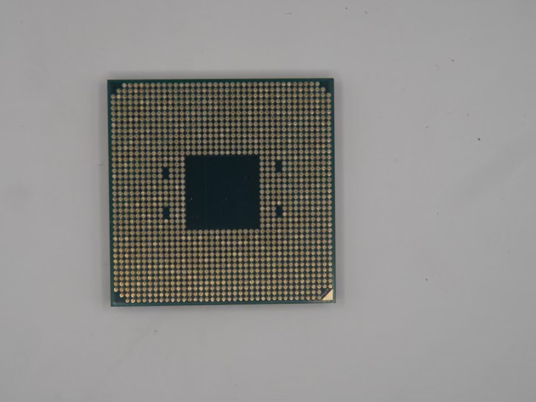 AMD Ryzen 7 5700x