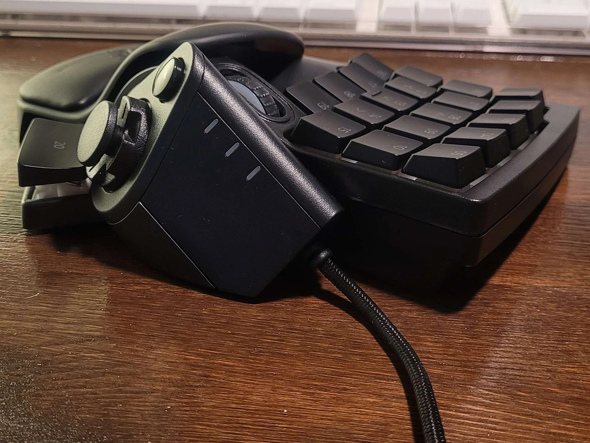 Razer Tartarus V2 One Handed Keyboard