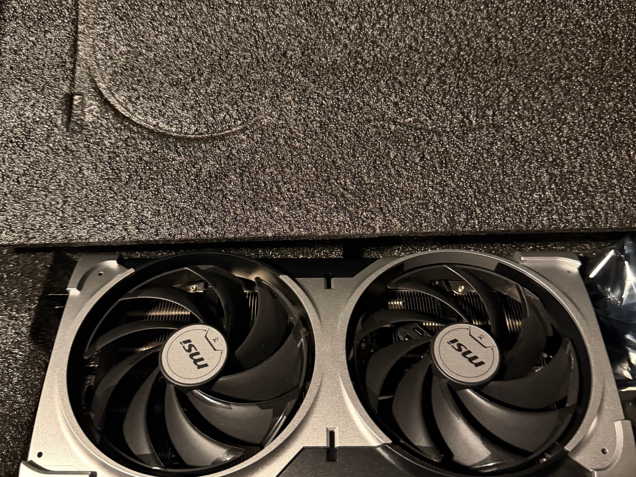 MSI VENTUS 2X OC BLACK GeForce RTX 5070