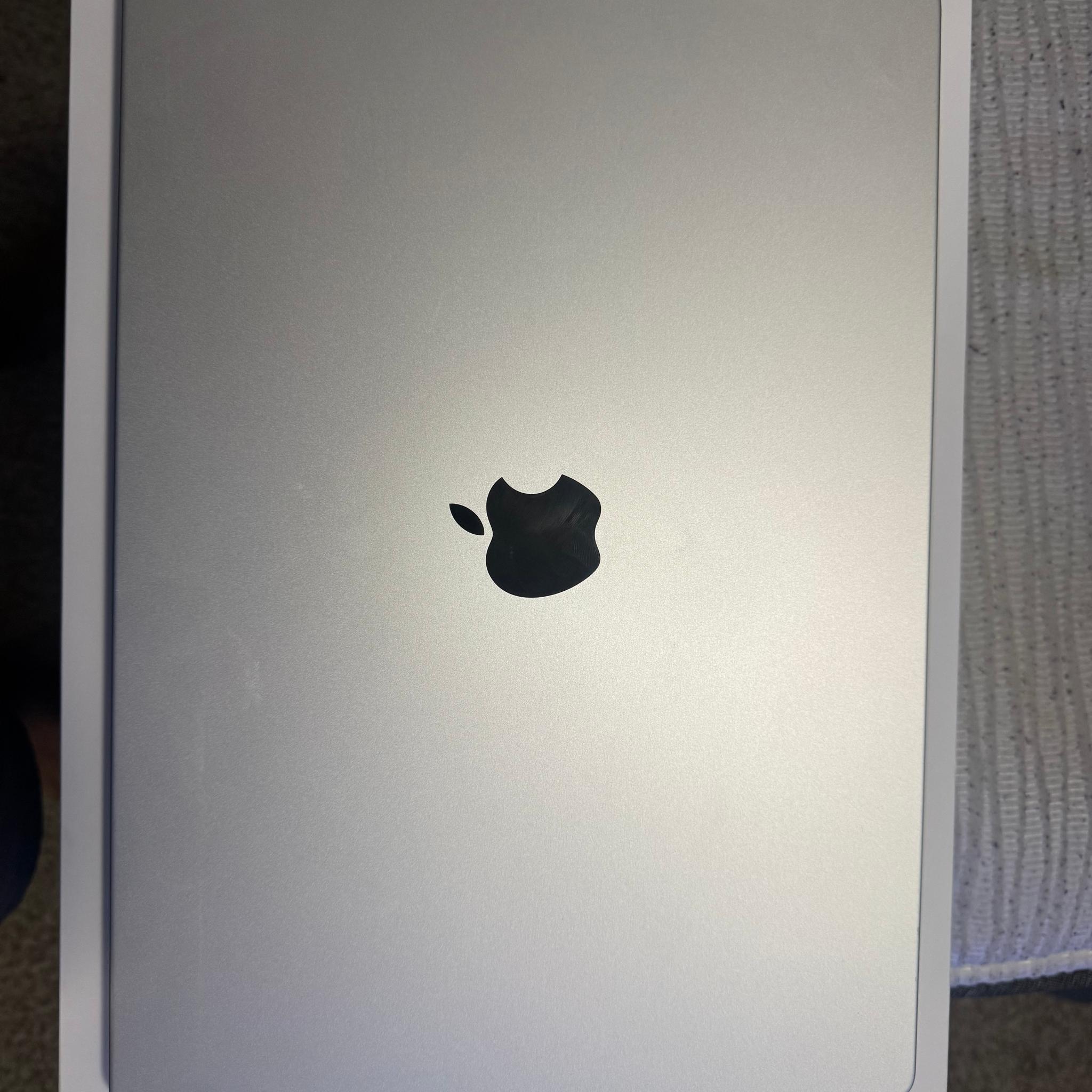 MacBook Pro - (M2 Pro, 16GB, 512GB SSD)-New, Open Box