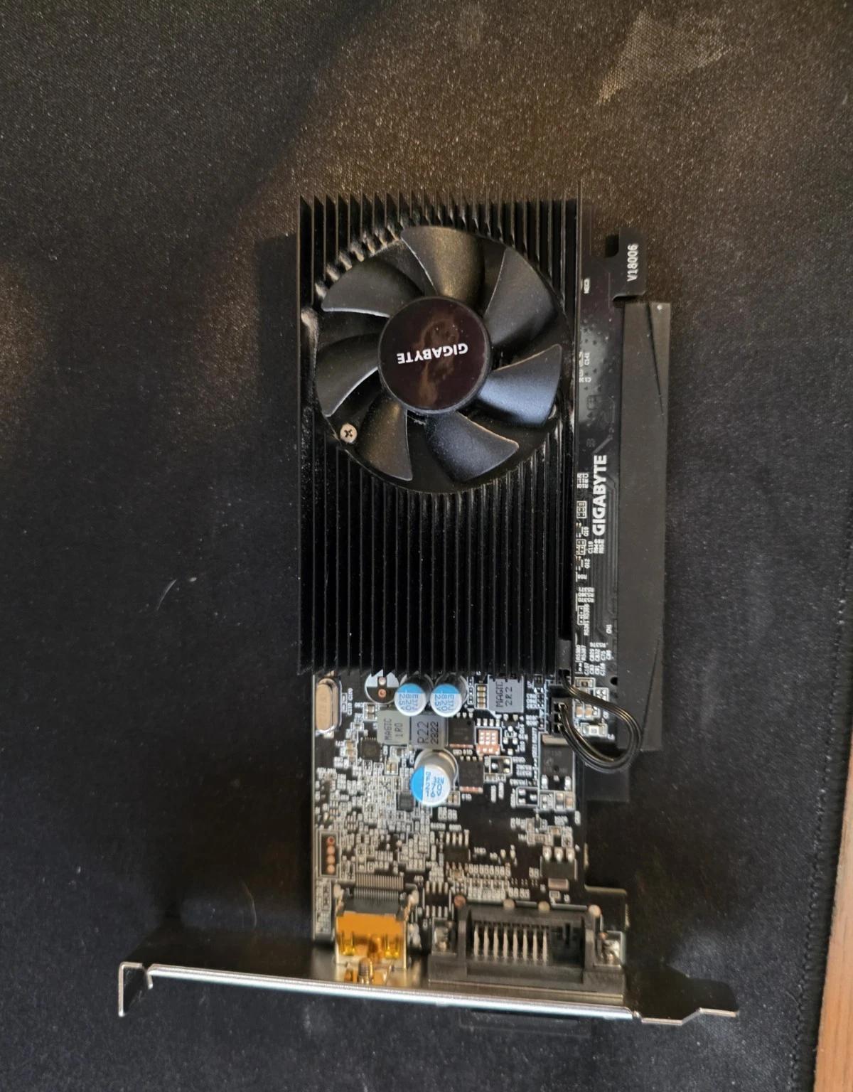 GIGABYTE GV-N1030D4-2GL - Image 2