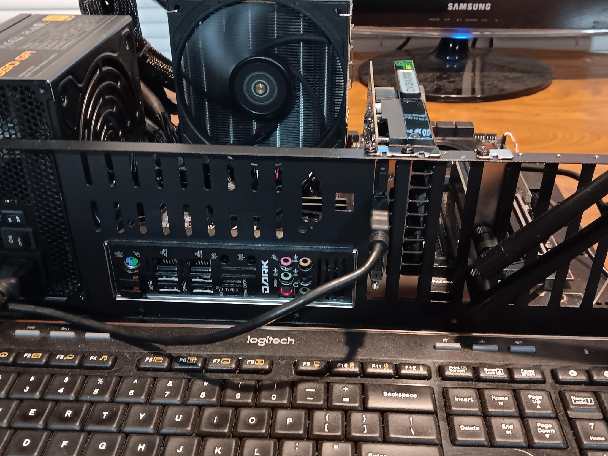 EVGA X299 Dark, Core i9 10900X, 32GB RAM, 1TB NVMe, Testbench ** READ DESC**