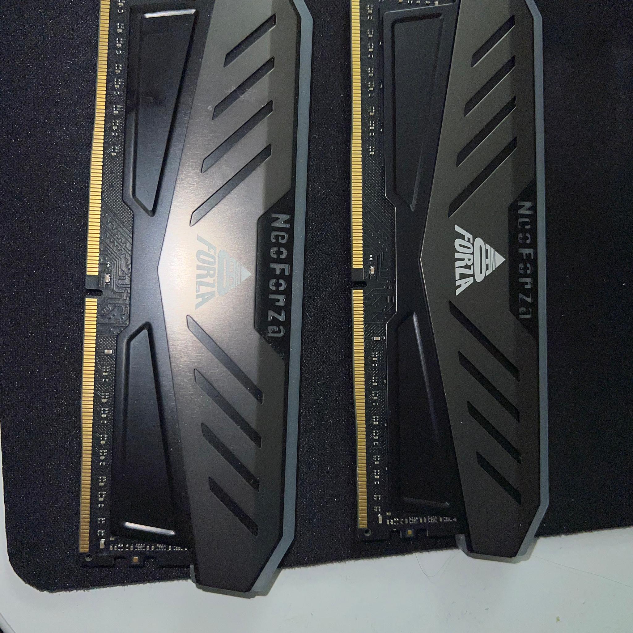 Neo Ferza 2x8 DDR4 3200mhz