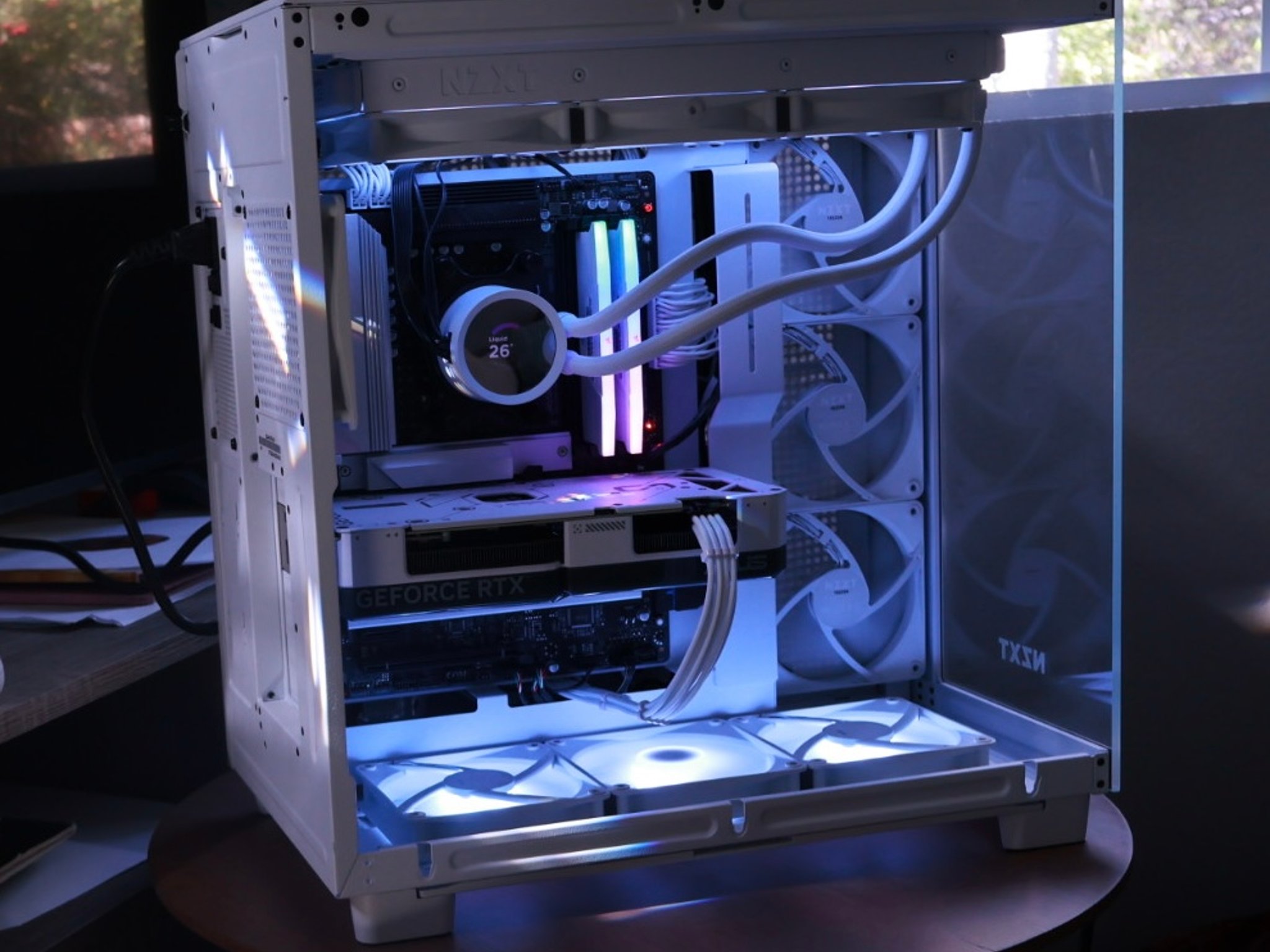 FULL WHITE GAMING PC - RTX 4070 12 GB, Ryzen 7 7800X3D, Liquid Cooling, 4 TB storage, 32 GB RAM