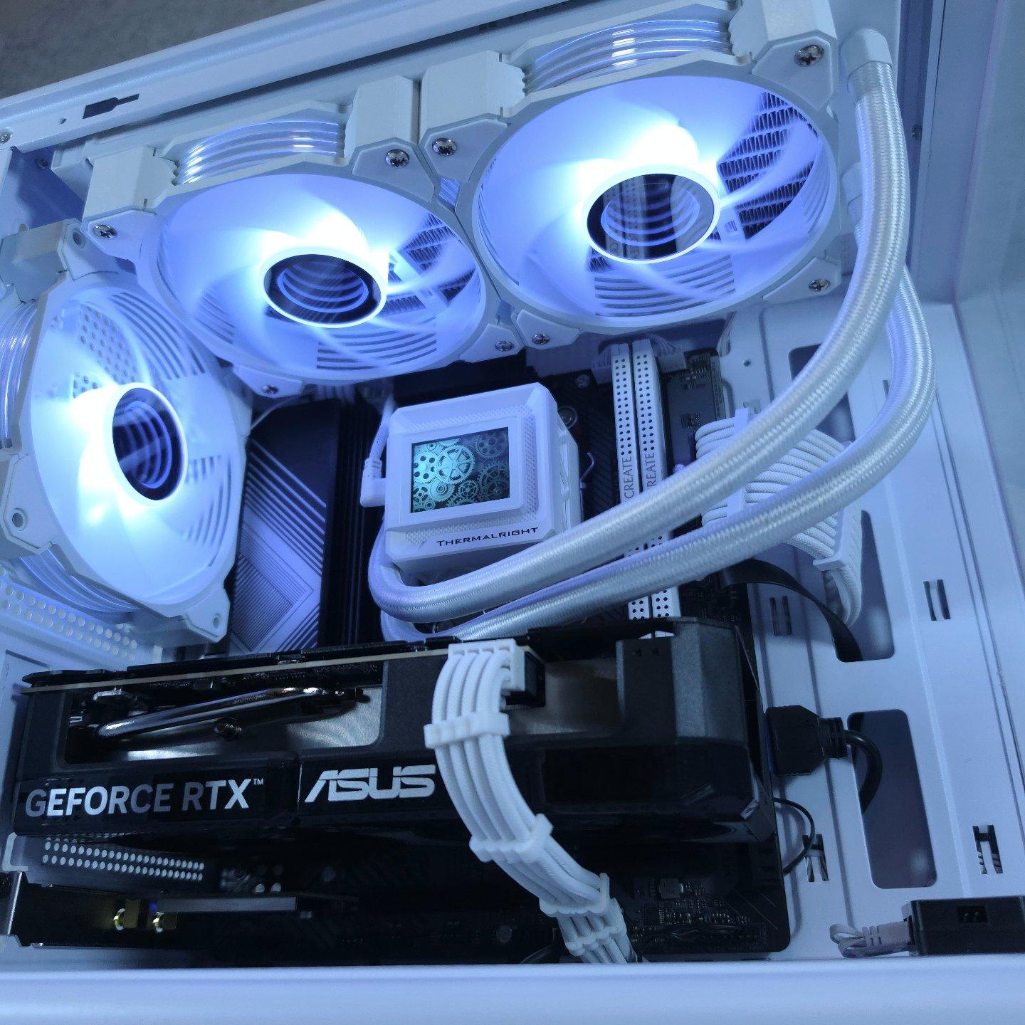 RTX 5060 Ti 🤍 Ryzen 5 7500F