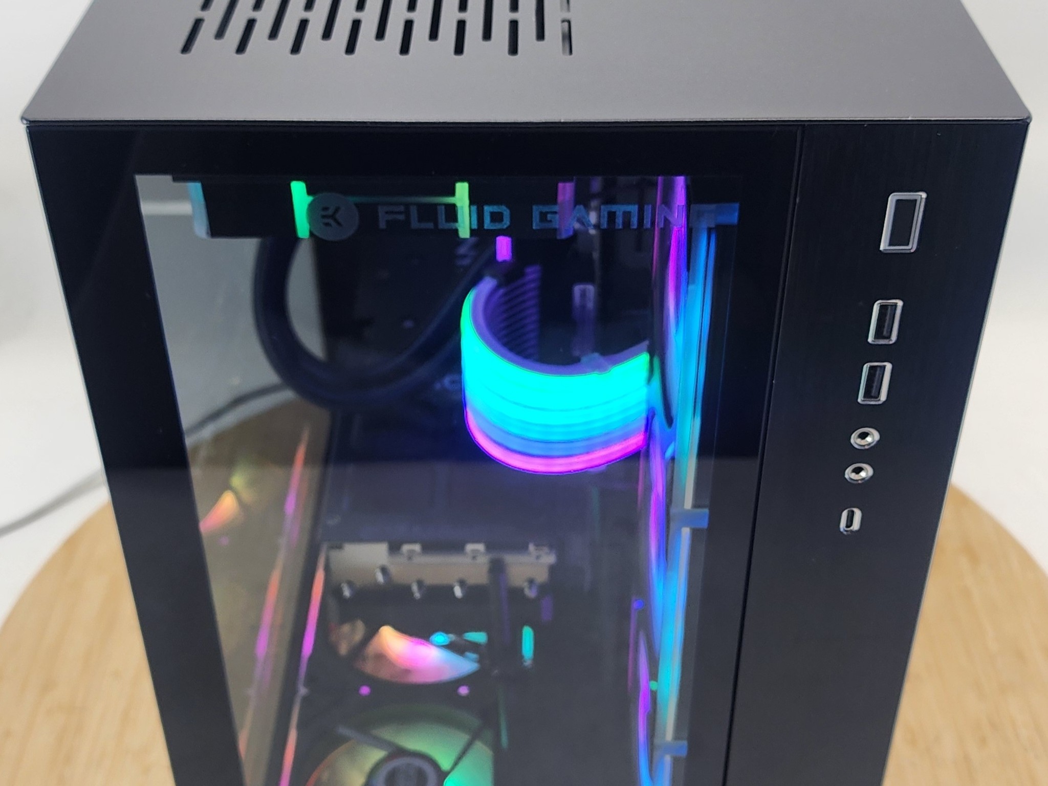 Gaming PC Ryzen 5 7600X3D 32GB RAM 2TB SSD RTX 4070 Ti SUPER 16GB