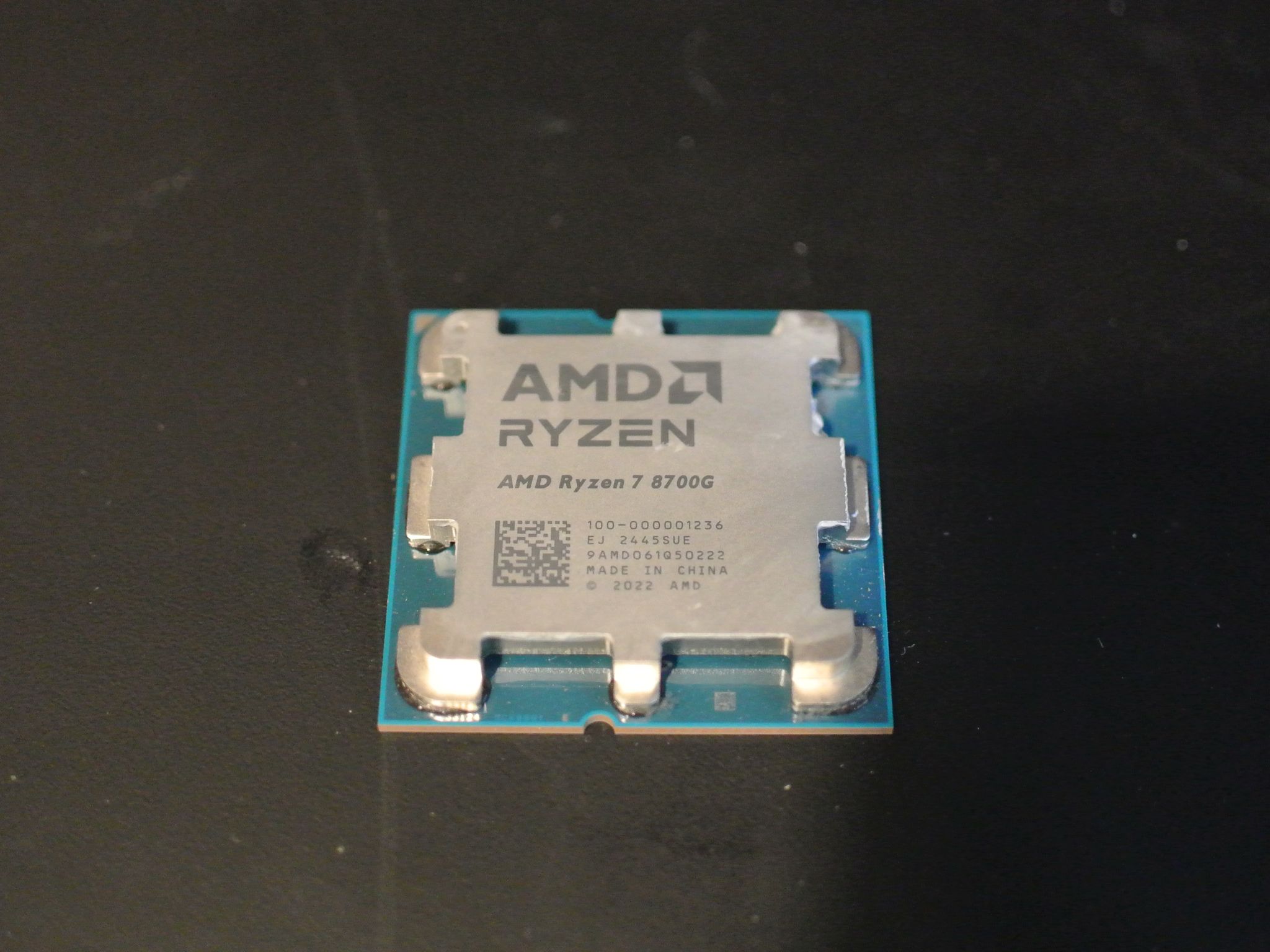 AMD Ryzen 7 8700G 8-Core CPU w/ APU (Radeon 780M Graphics)