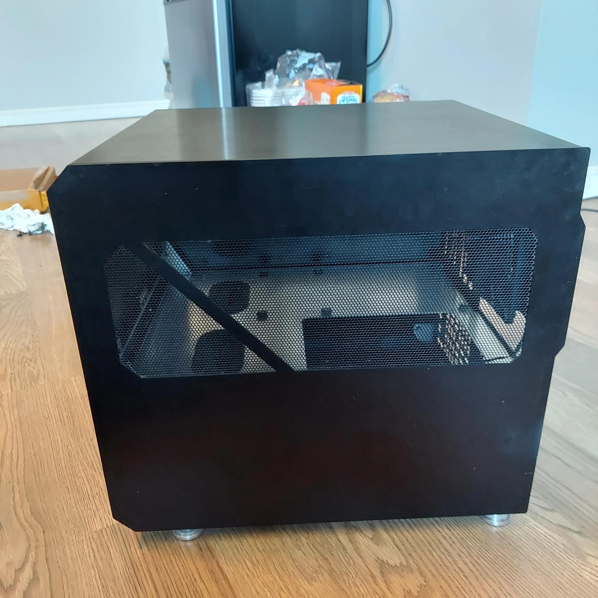 LIAN LI PC-V33