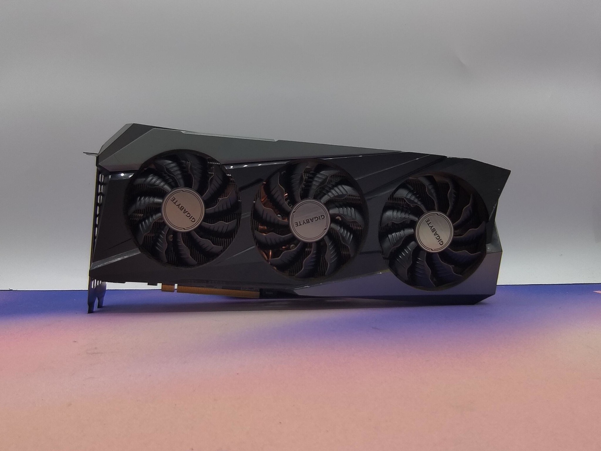 GIGABYTE RTX 3070 Ti Gaming OC 8G