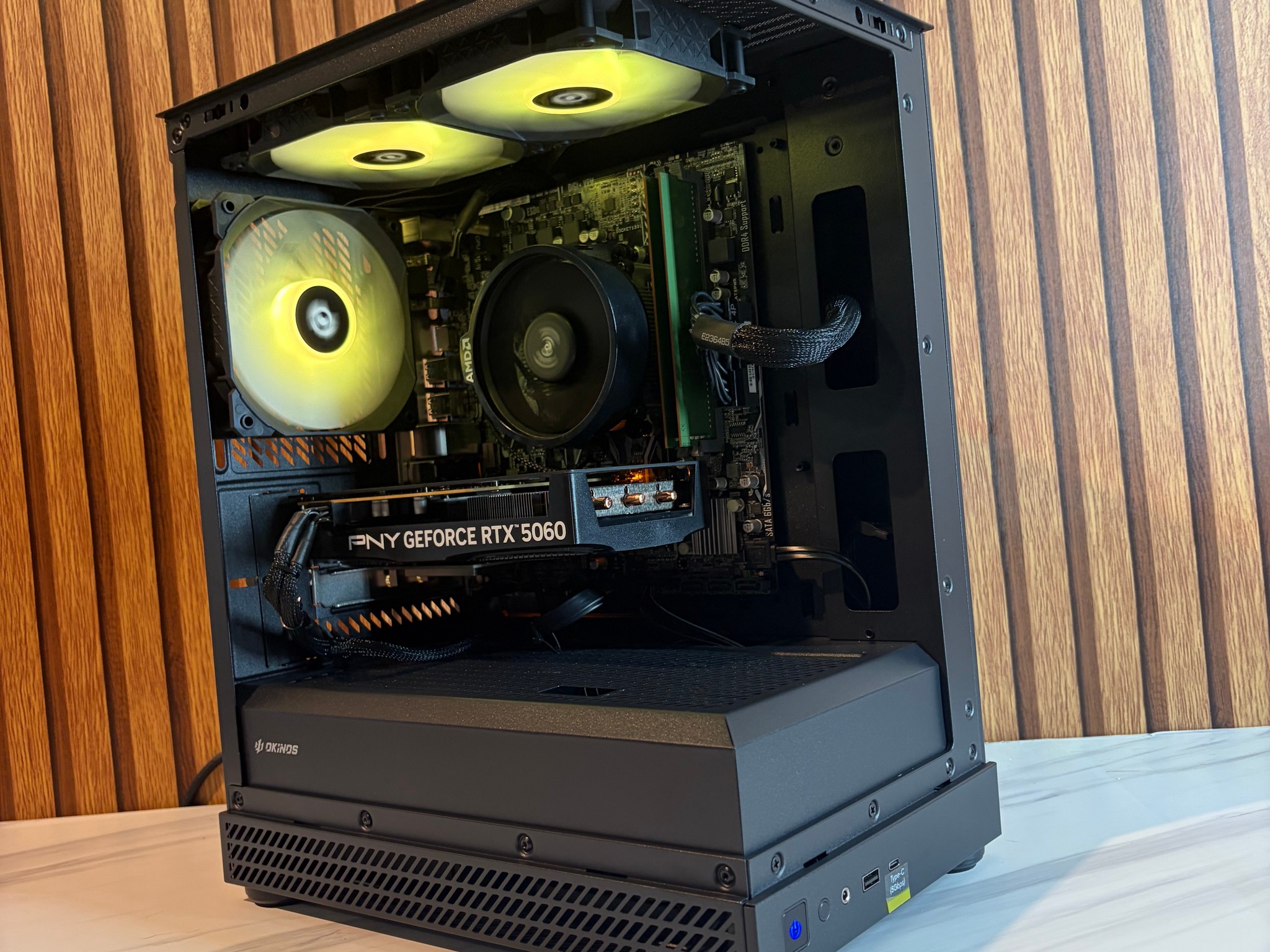 RTX 5060 | RYZEN 7 2700 | 16GB DDR4 | 500GB SSD | 450W | windows 11 PRO