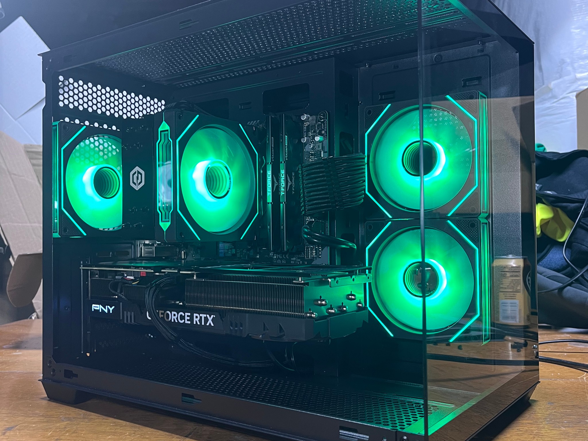 RTX 4070 Ti | Ryzen 7 8700F | 32GB RAM | 1TB NVMe | Gaming PC