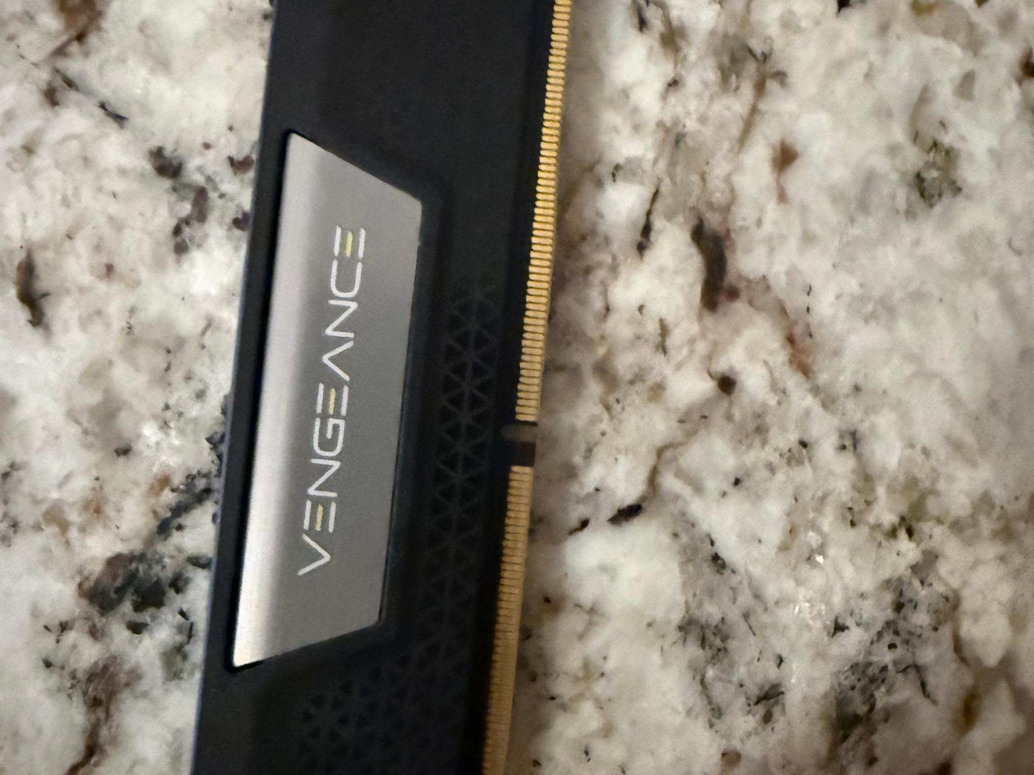 1 stick of 8gb ddr5