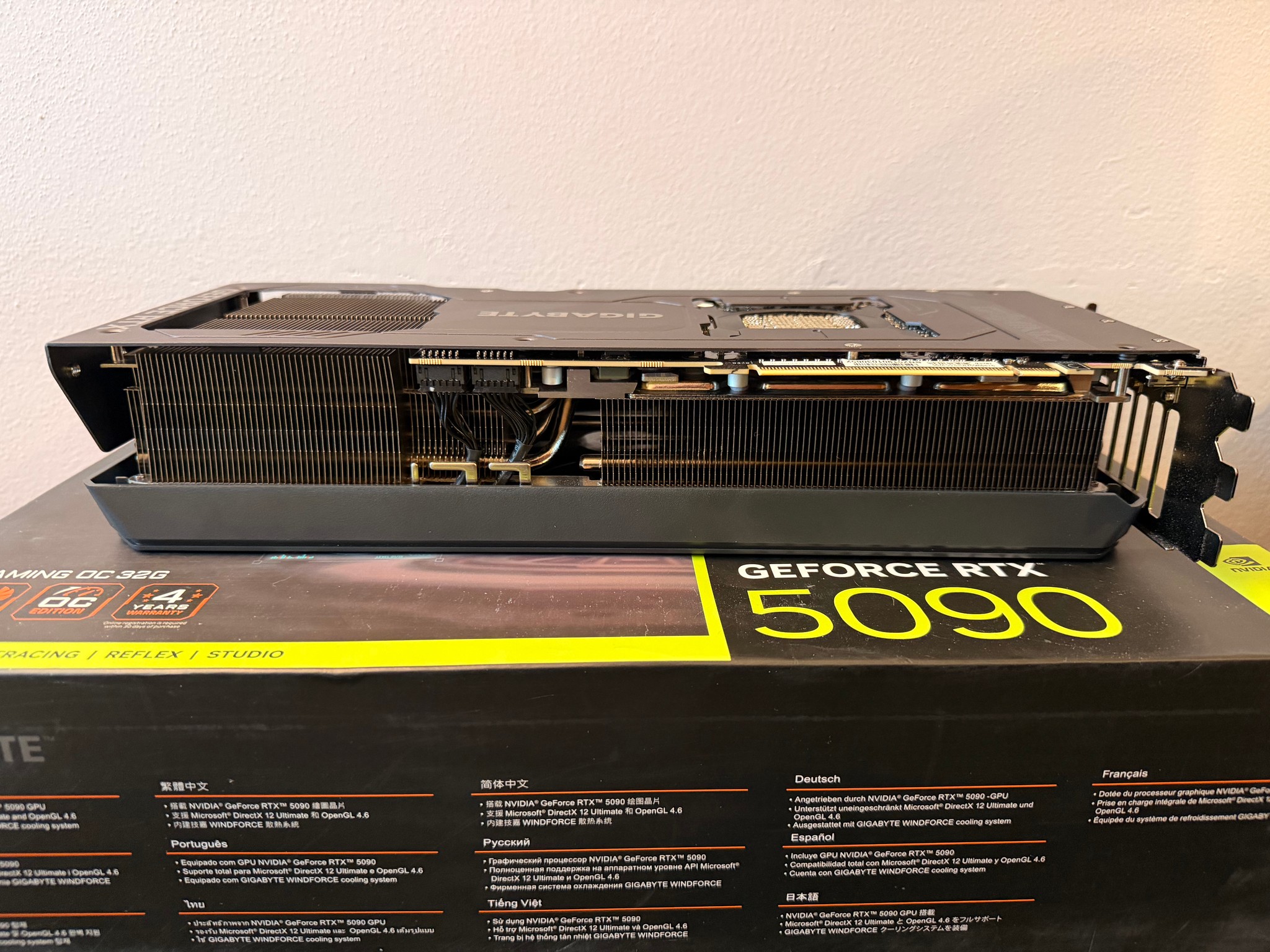 Barely Used GIGABYTE GeForce RTX 5090 GAMING OC 32GB