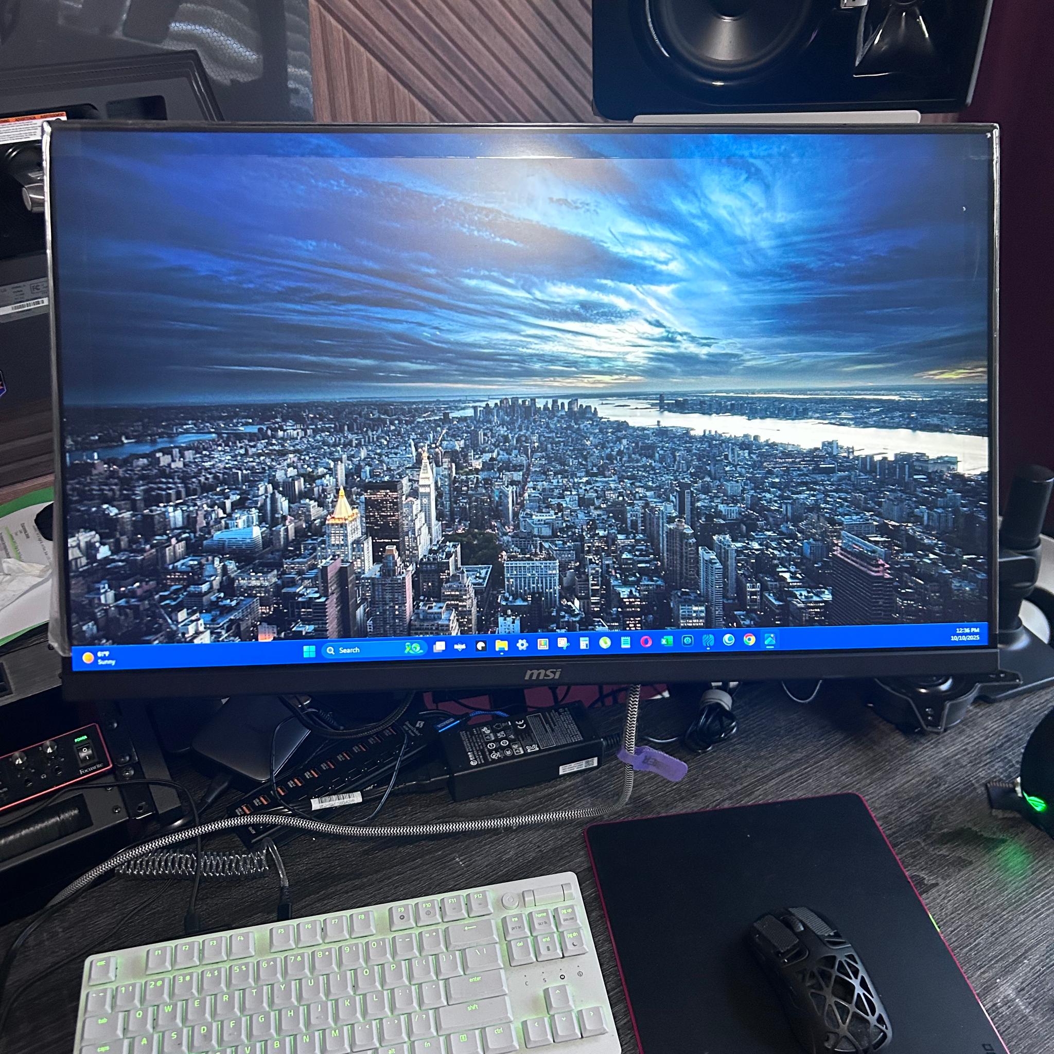 MSI MAG 275F 27" Full HD (1920 x 1080) 180Hz Gaming  Monitor