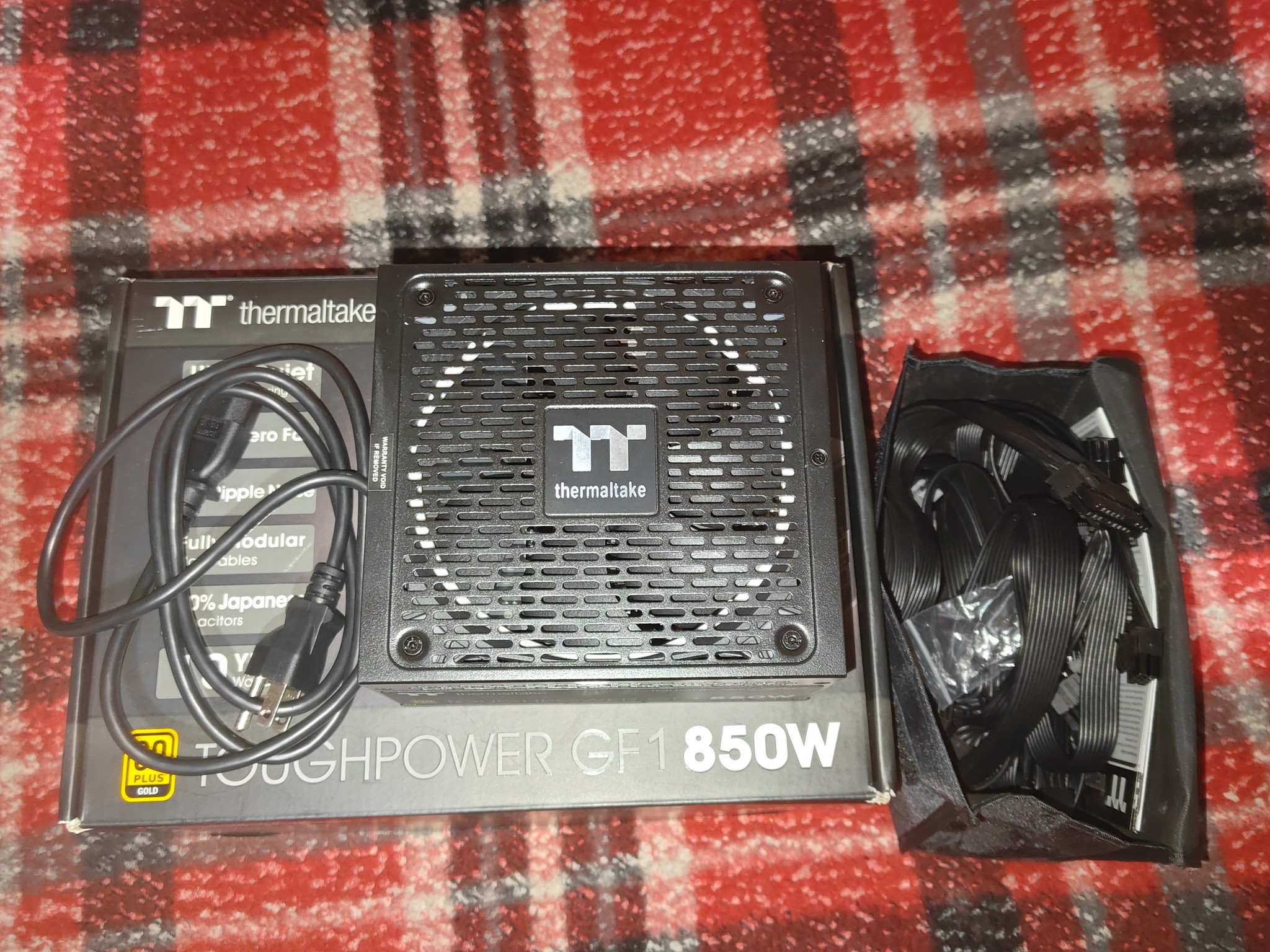 Ryzen 7 5800x and Radeon 7700xt (No case or storage)