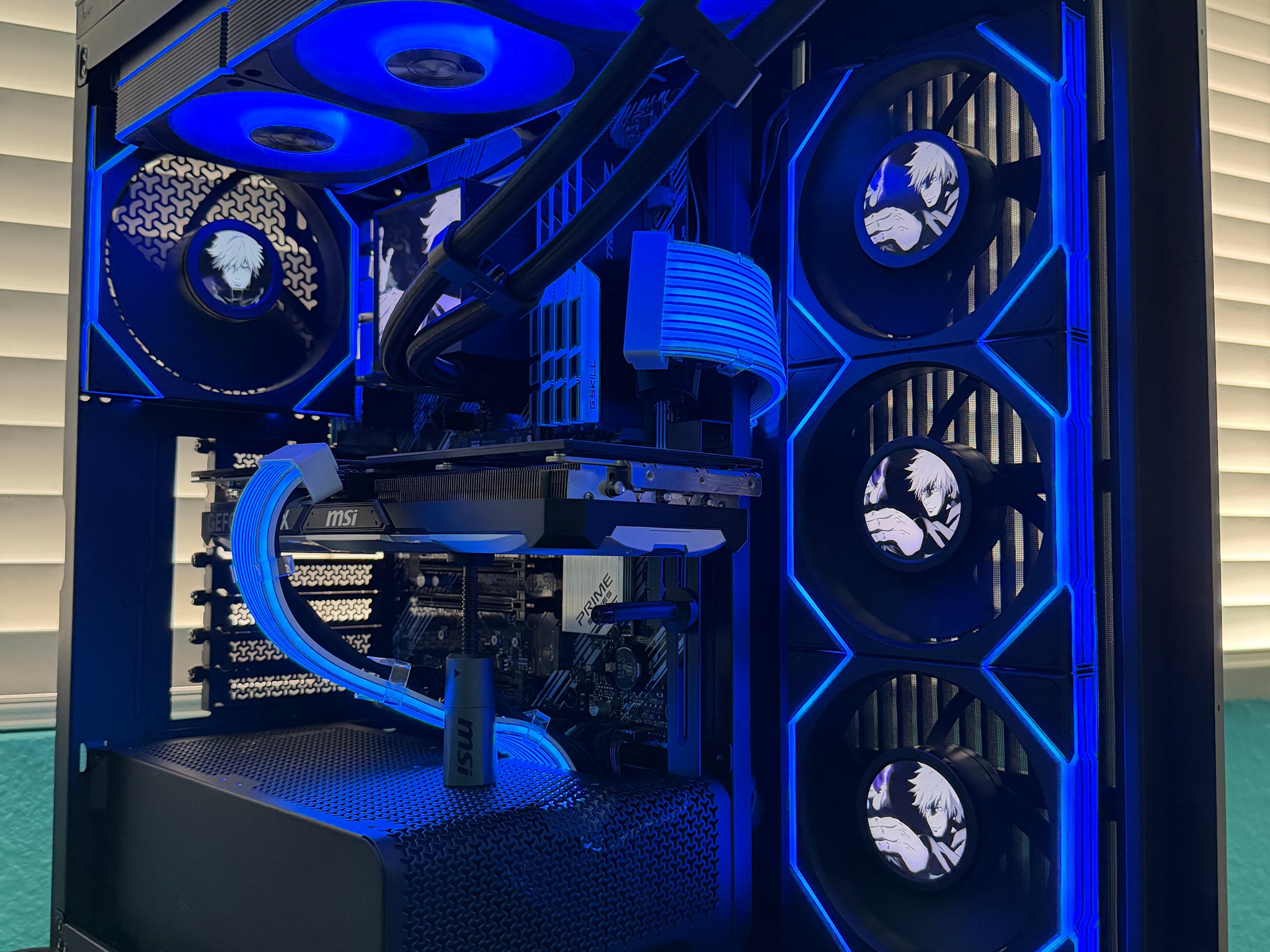 🎮 CUSTOM SHOWCASE GAMING PC | RTX 4070 + RYZEN 5 5600X3D