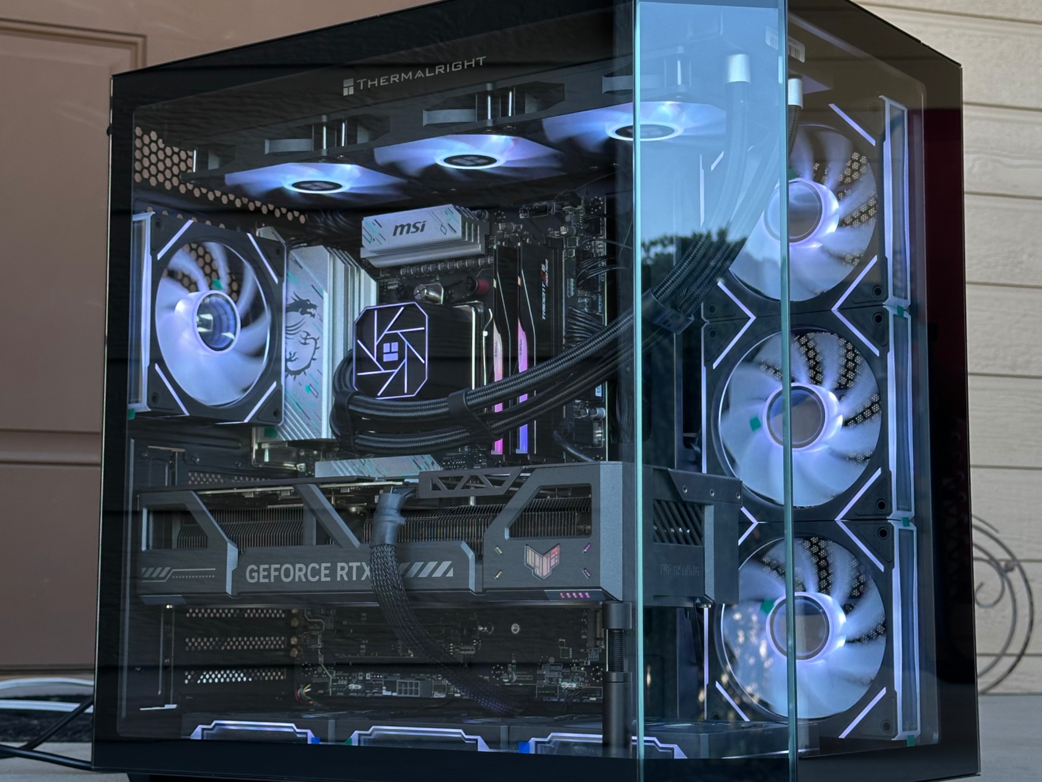 Rtx 5080 \ Ryzen 7 9800X3D \ 32GB DDR5 \ 2TB nvme ssd \ 1000w Gold psu \ Windows 11 Pro