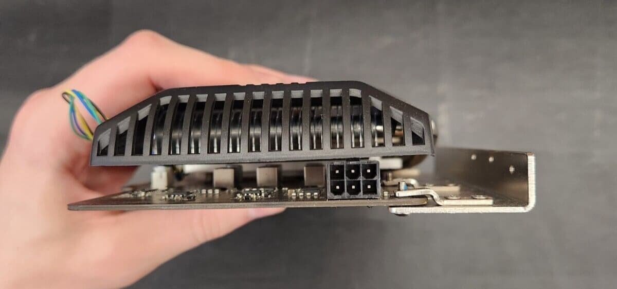 Asus Radeon HD 8760 1GB GDDR5 Graphics Card - HDMI, DVI, DisplayPort