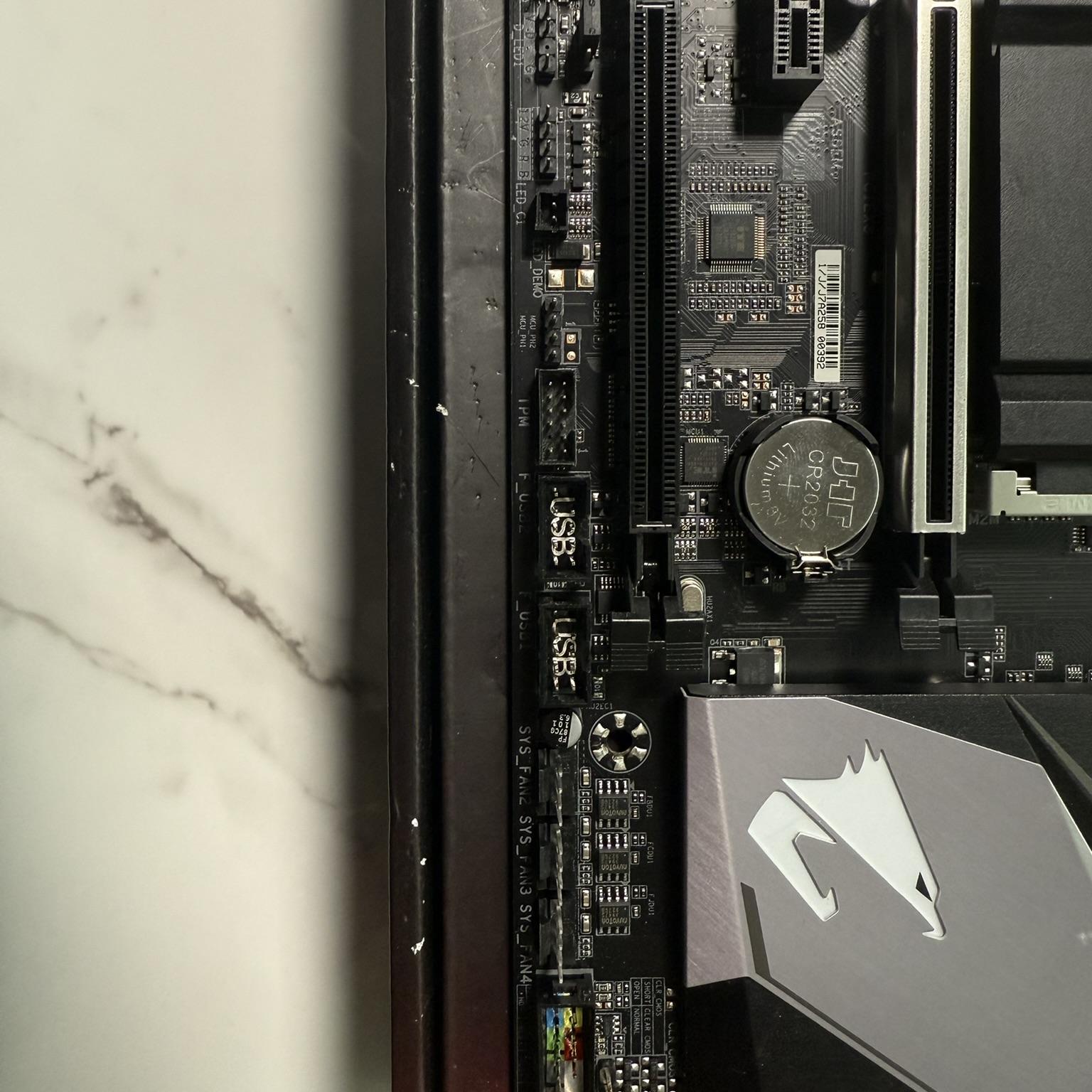 Gigabyte Z390 Aorus Pro WiFi w/i5 9600K