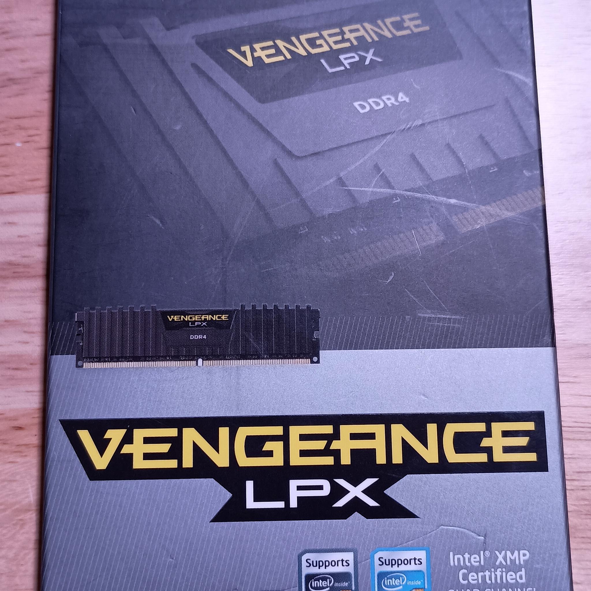 32GB DDR4 2133mhz - Corsair Vengeance LPX 4x8gb memory kit CL13