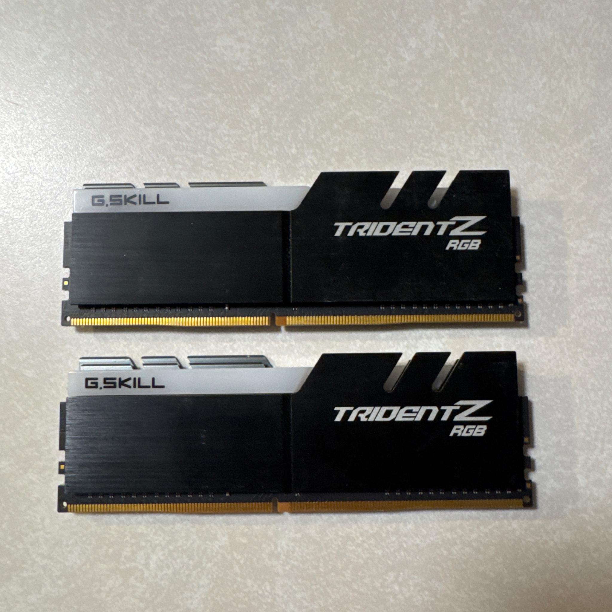 Trident Z RGB 16GB Kit 8x2 DDR4 3200MHz Ram