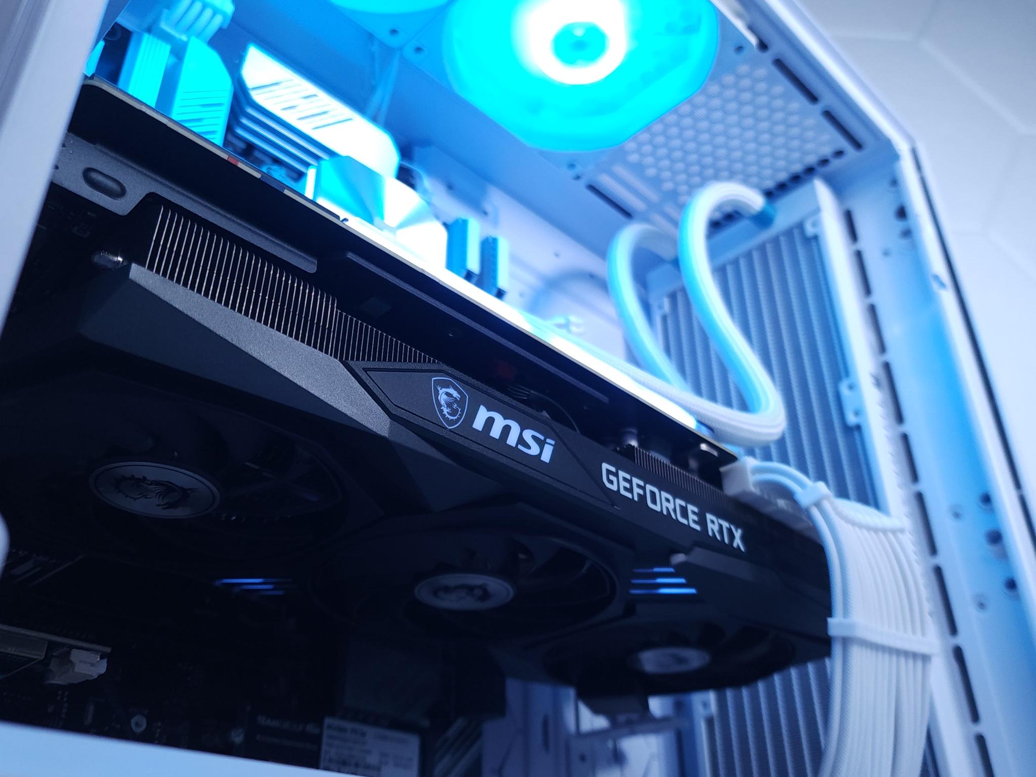 💙🤍RTX 3080Ti | Ryzen 7 5700X | 32GB 3200MHz | 1TB NVMe SSD